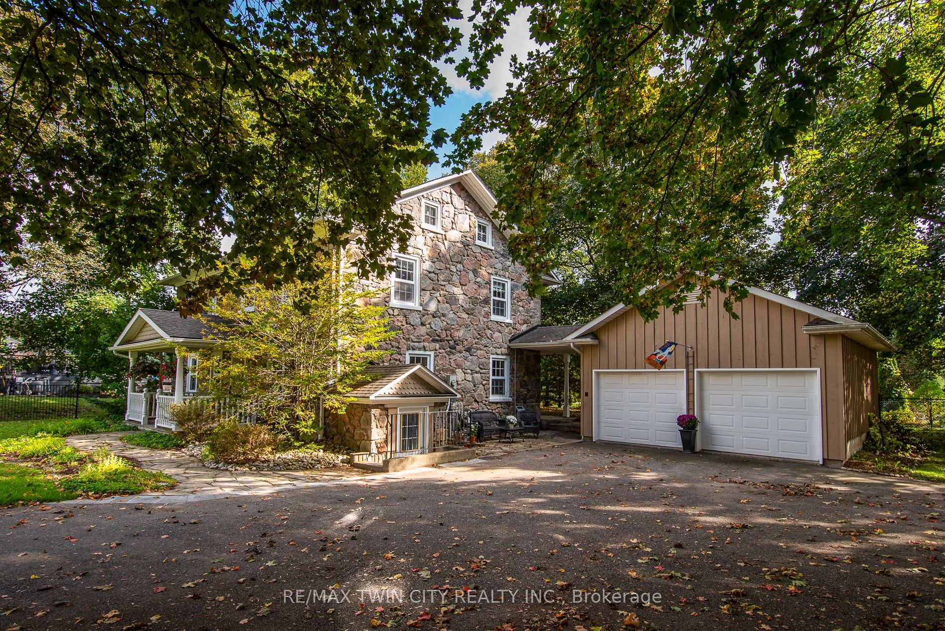 274 Woodridge Drive