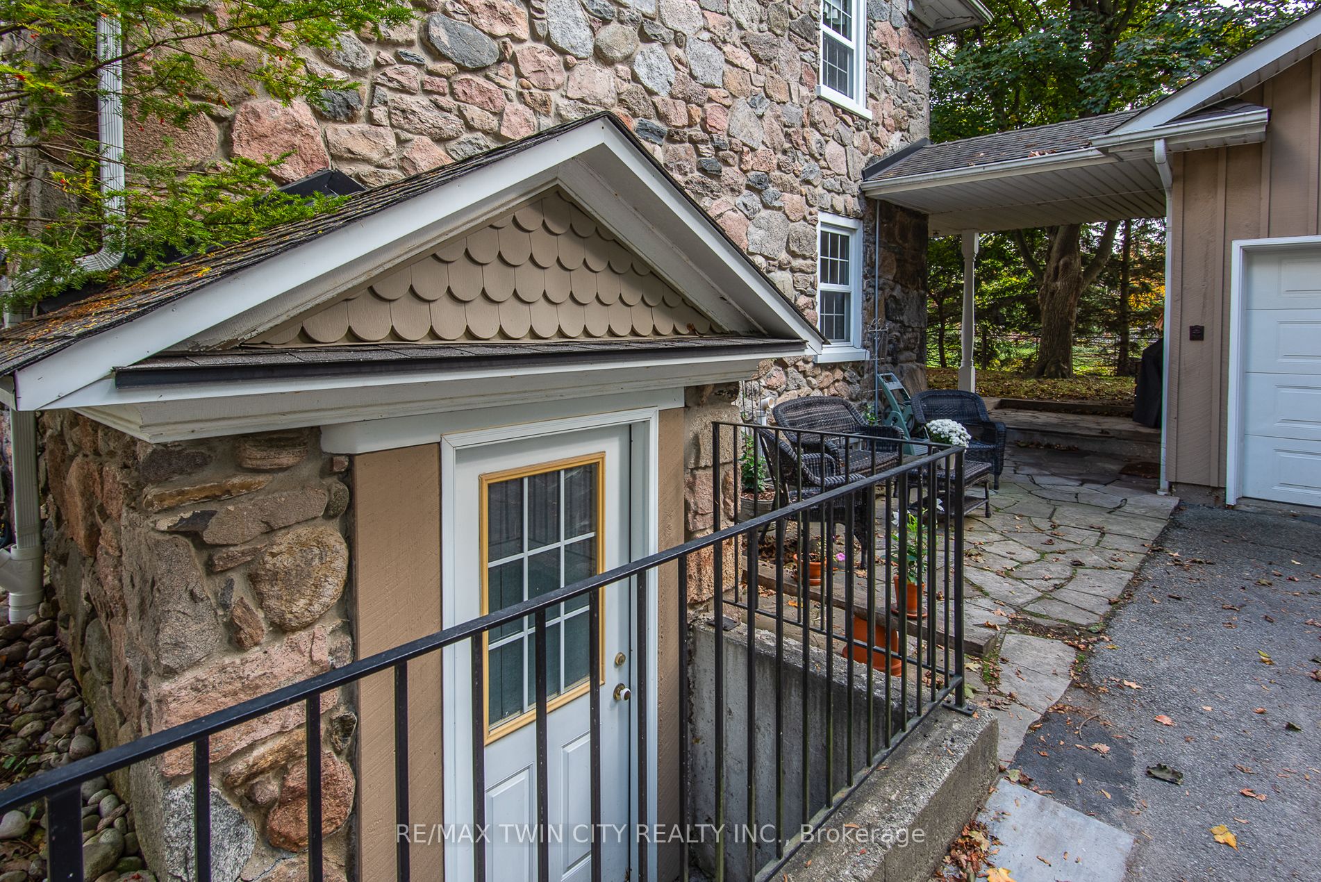 274 Woodridge Drive