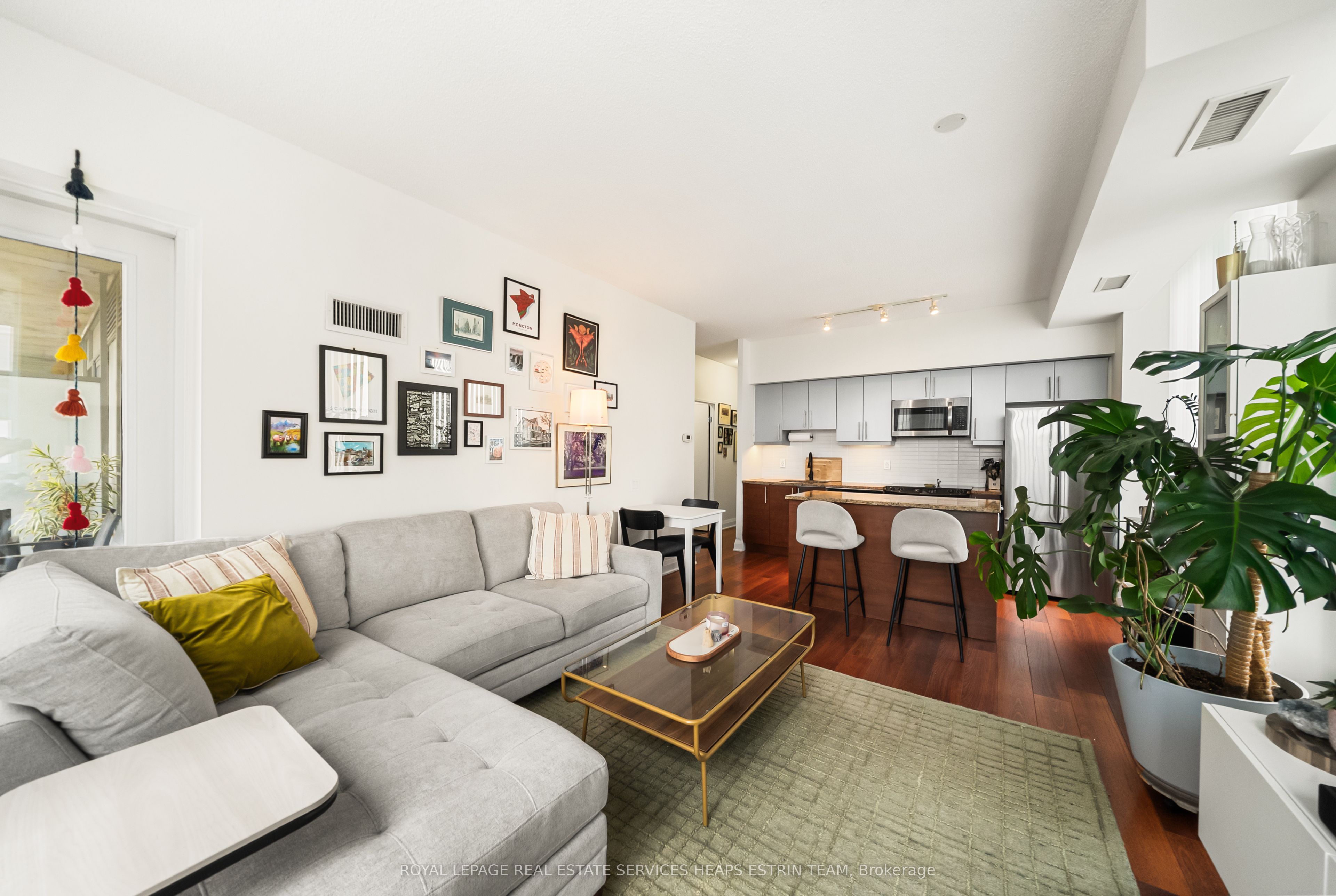 83 Redpath Avenue 704