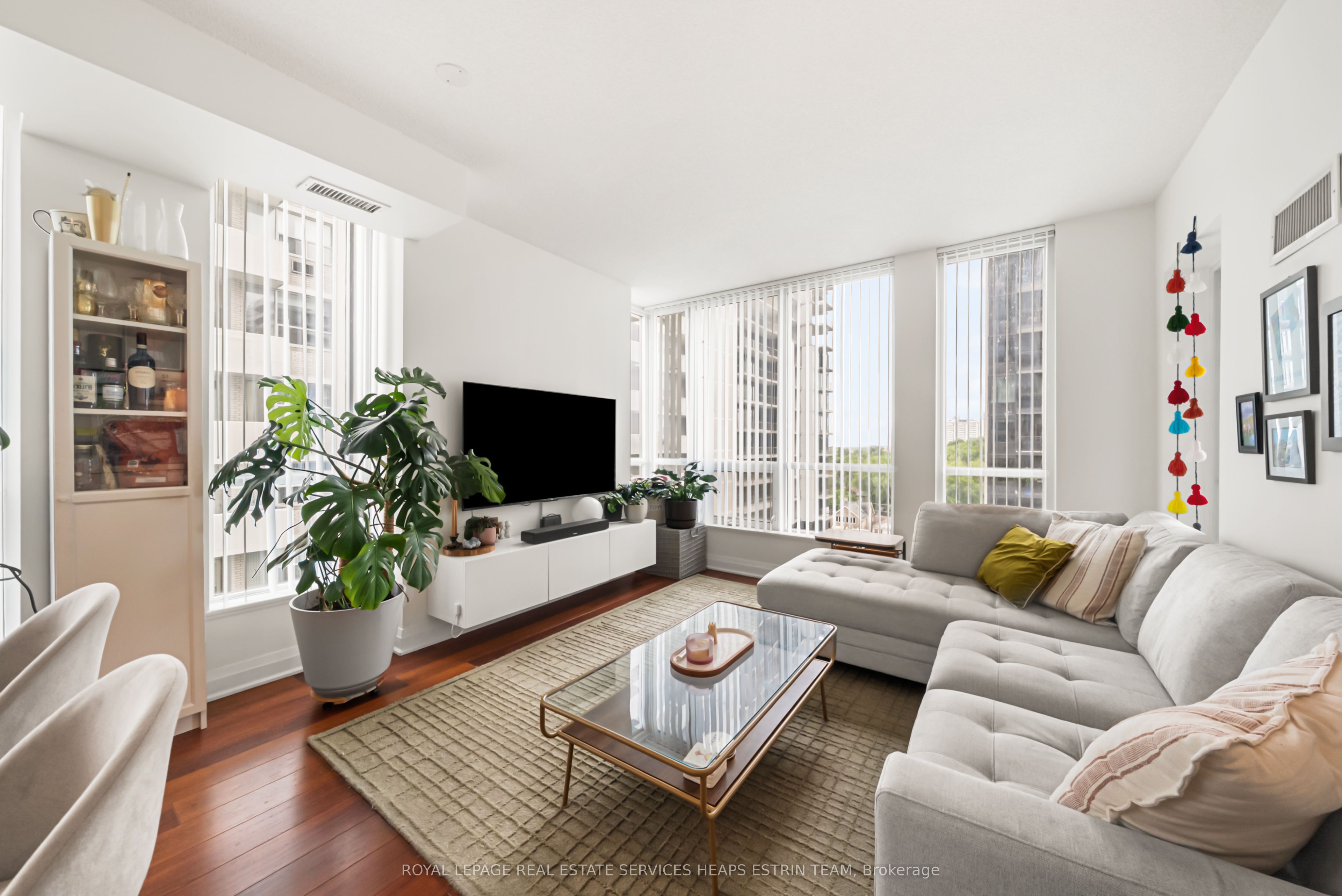 83 Redpath Avenue 704