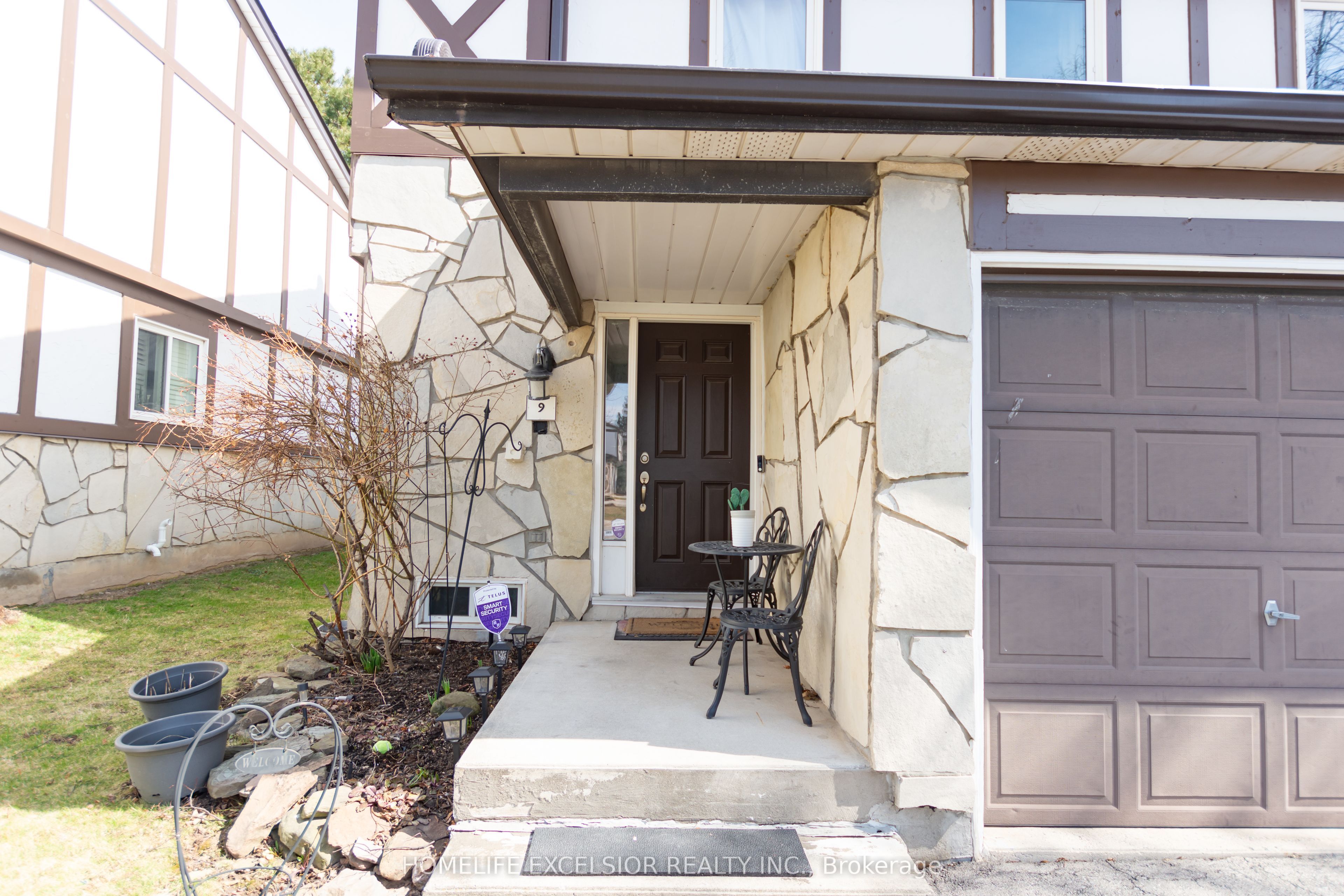 2200 Glenwood School Drive 9