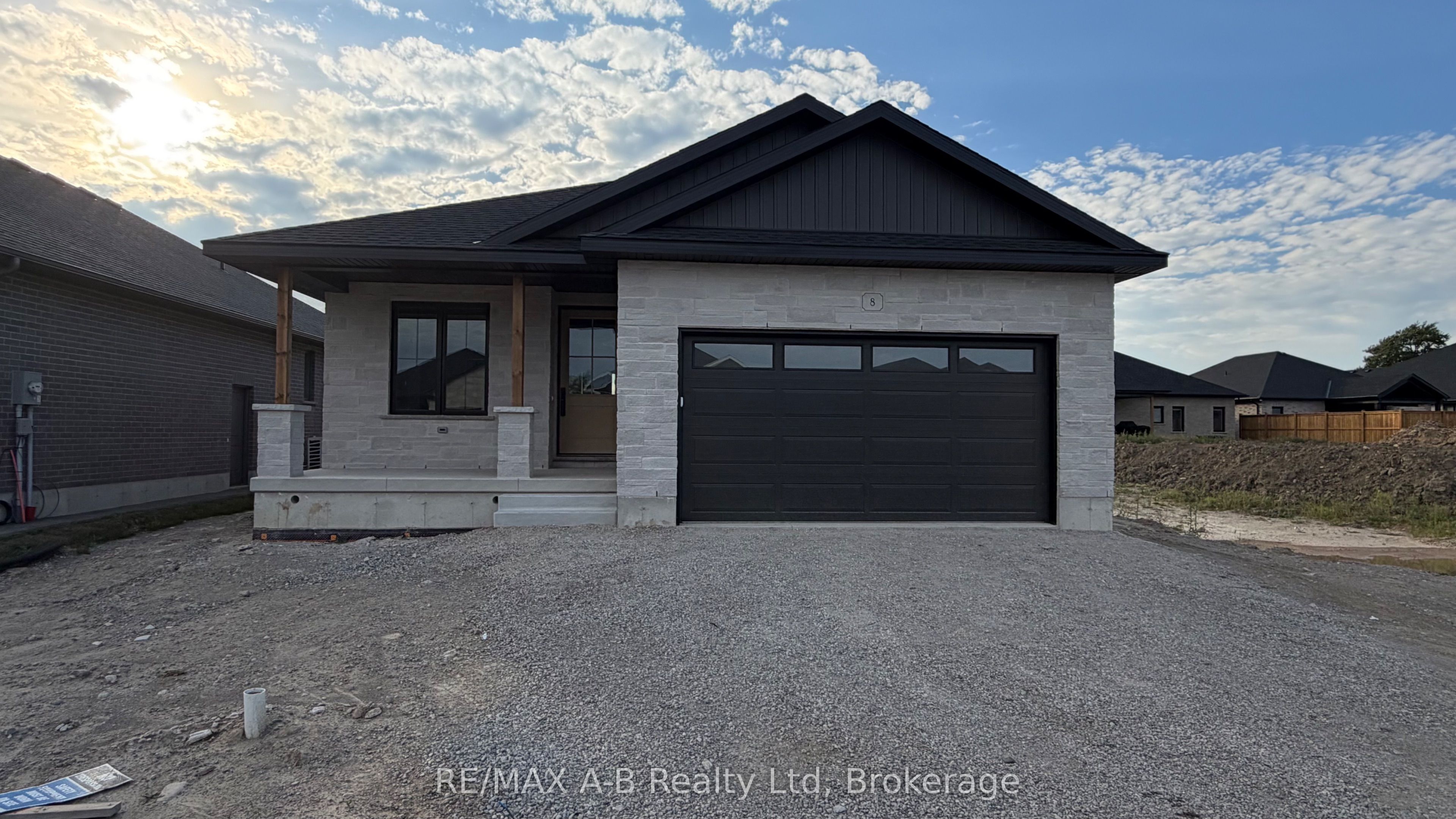 8 Orchard Drive