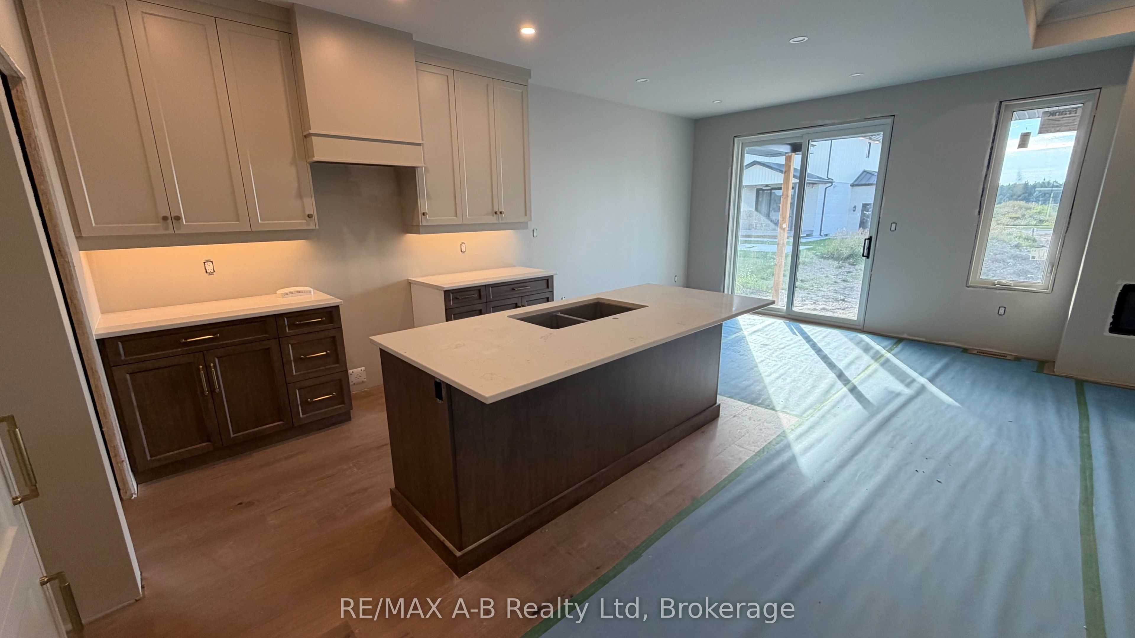 8 Orchard Drive