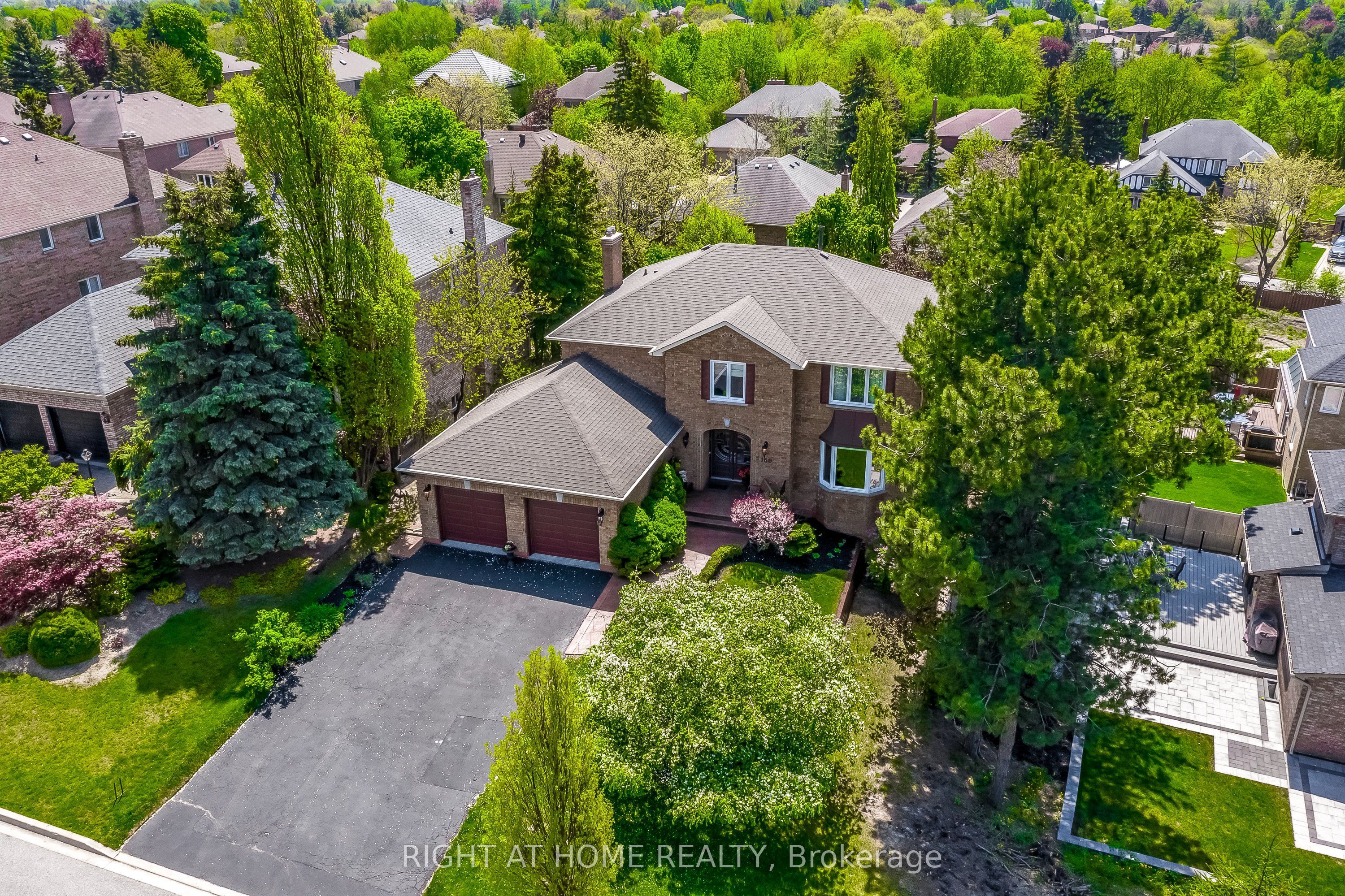 160 Rossmull Crescent