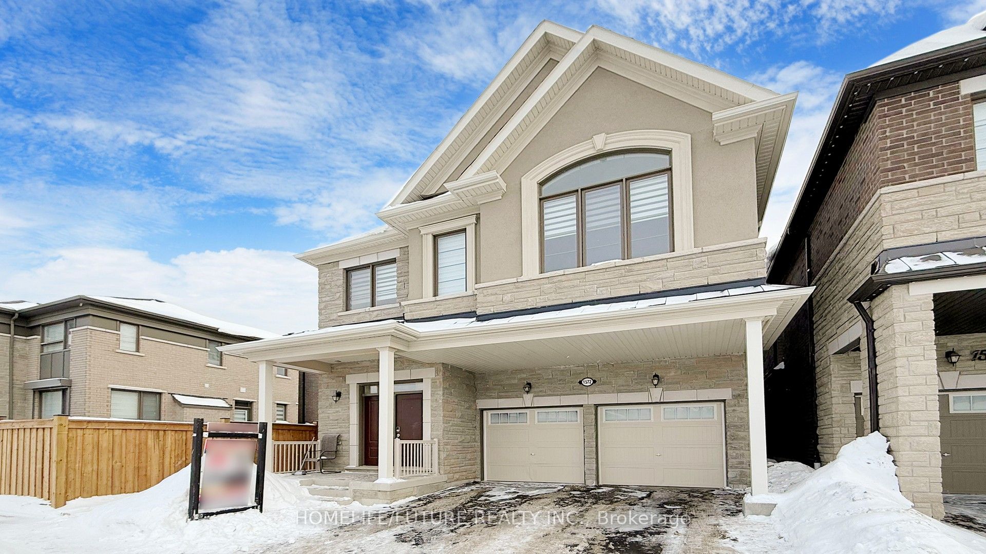 1572 Honey Locust Place