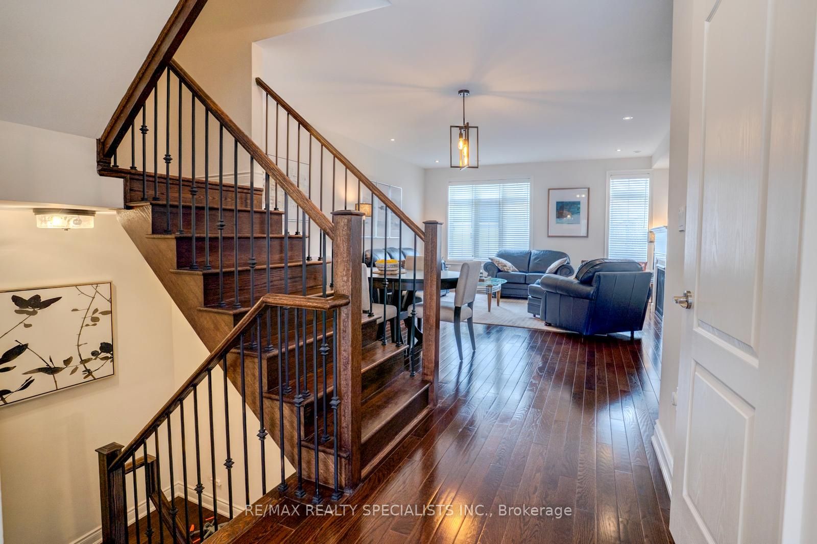 1129 Haig Boulevard 8