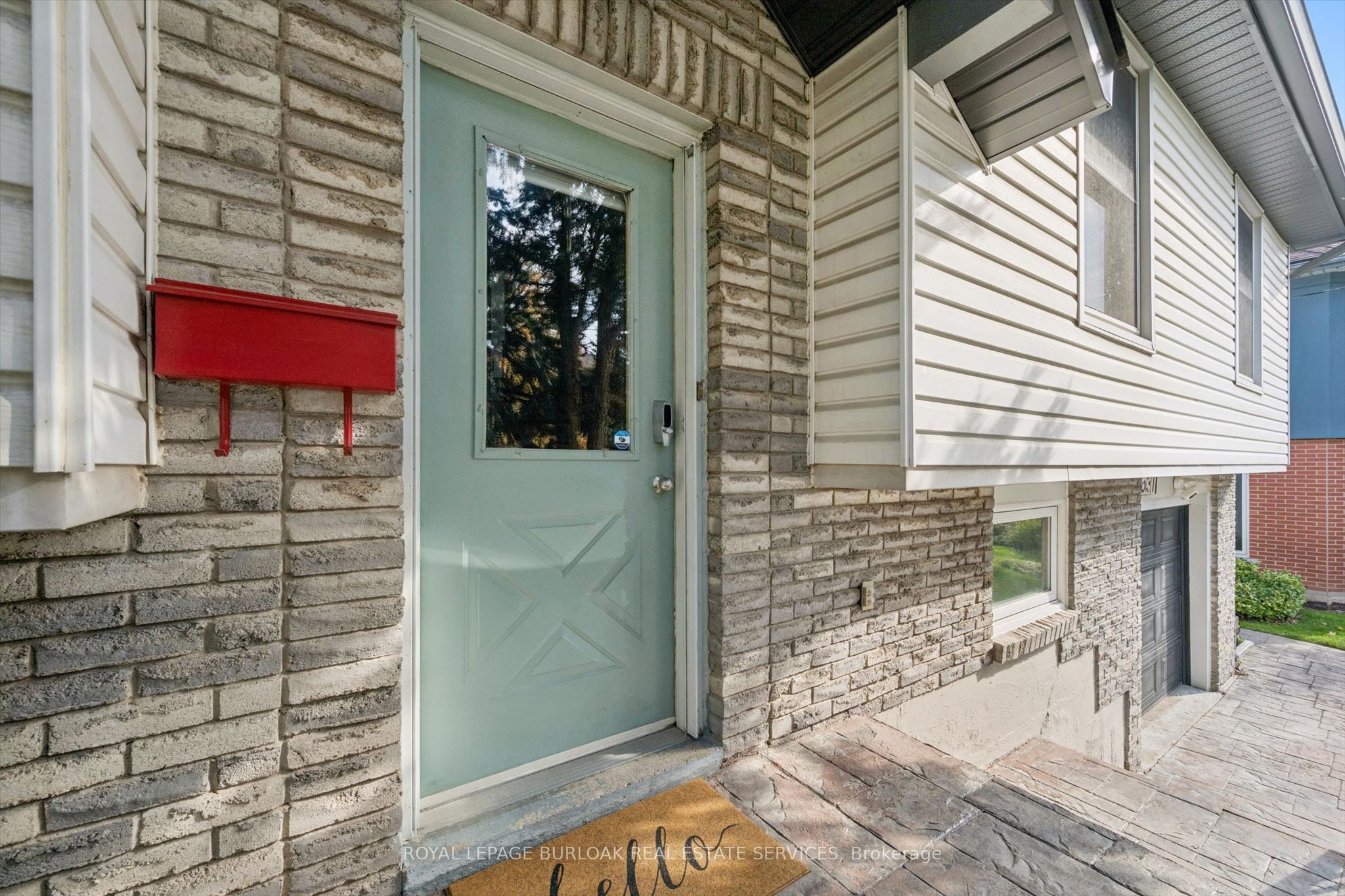 631 Guelph Line