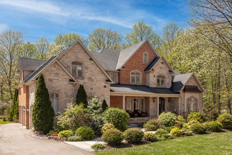 23 Lake Woods Drive Whitchurch-Stouffville ON L4A 1P9