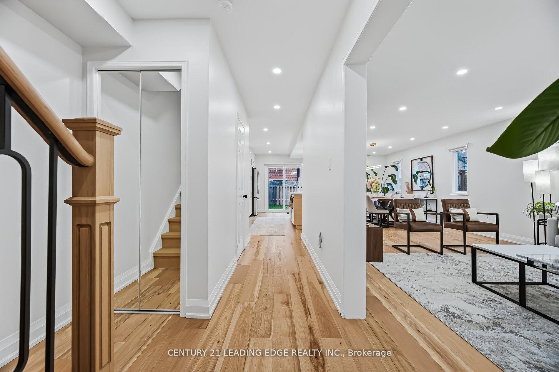 923 Redbird Crescent