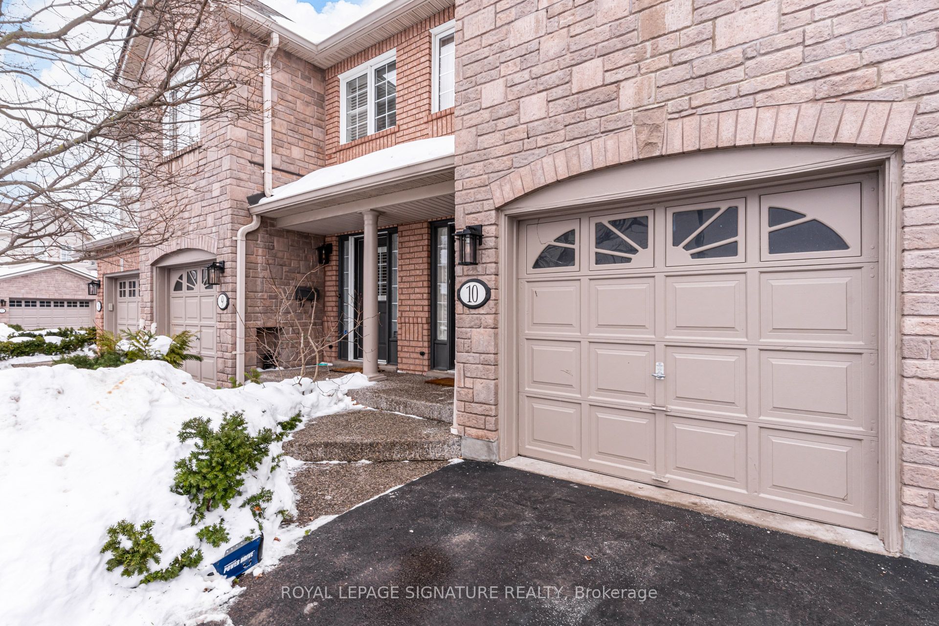 1050 Grand Boulevard 10