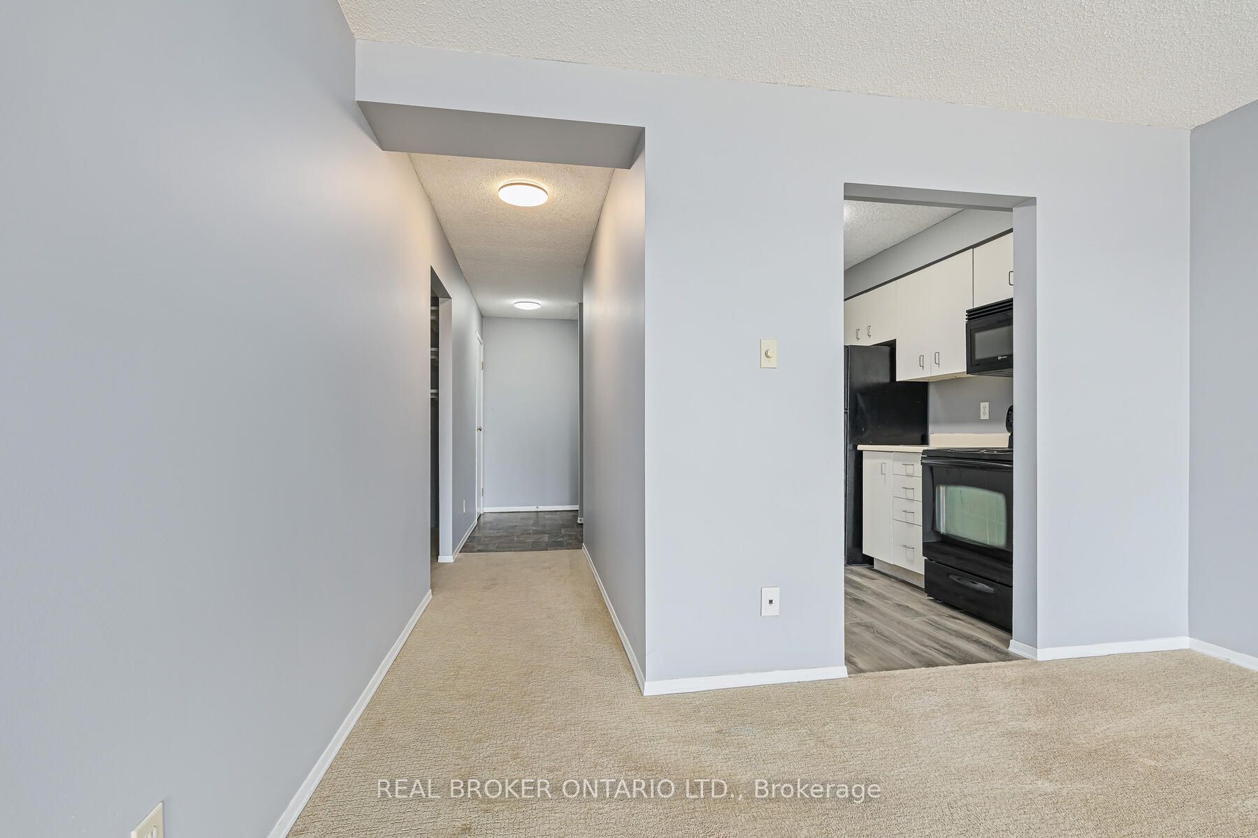 358 Waterloo Avenue 606