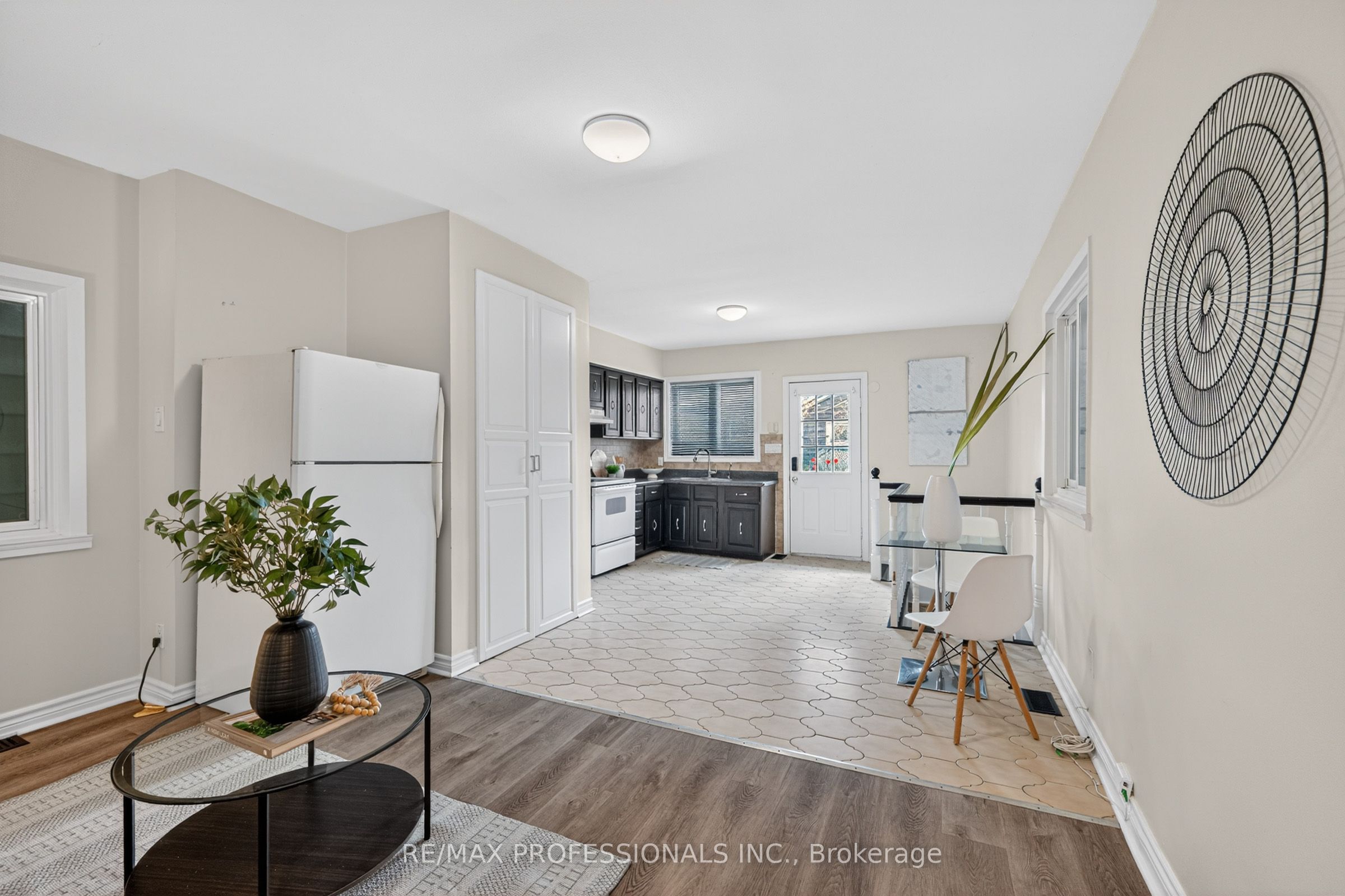 278 Caledonia Road