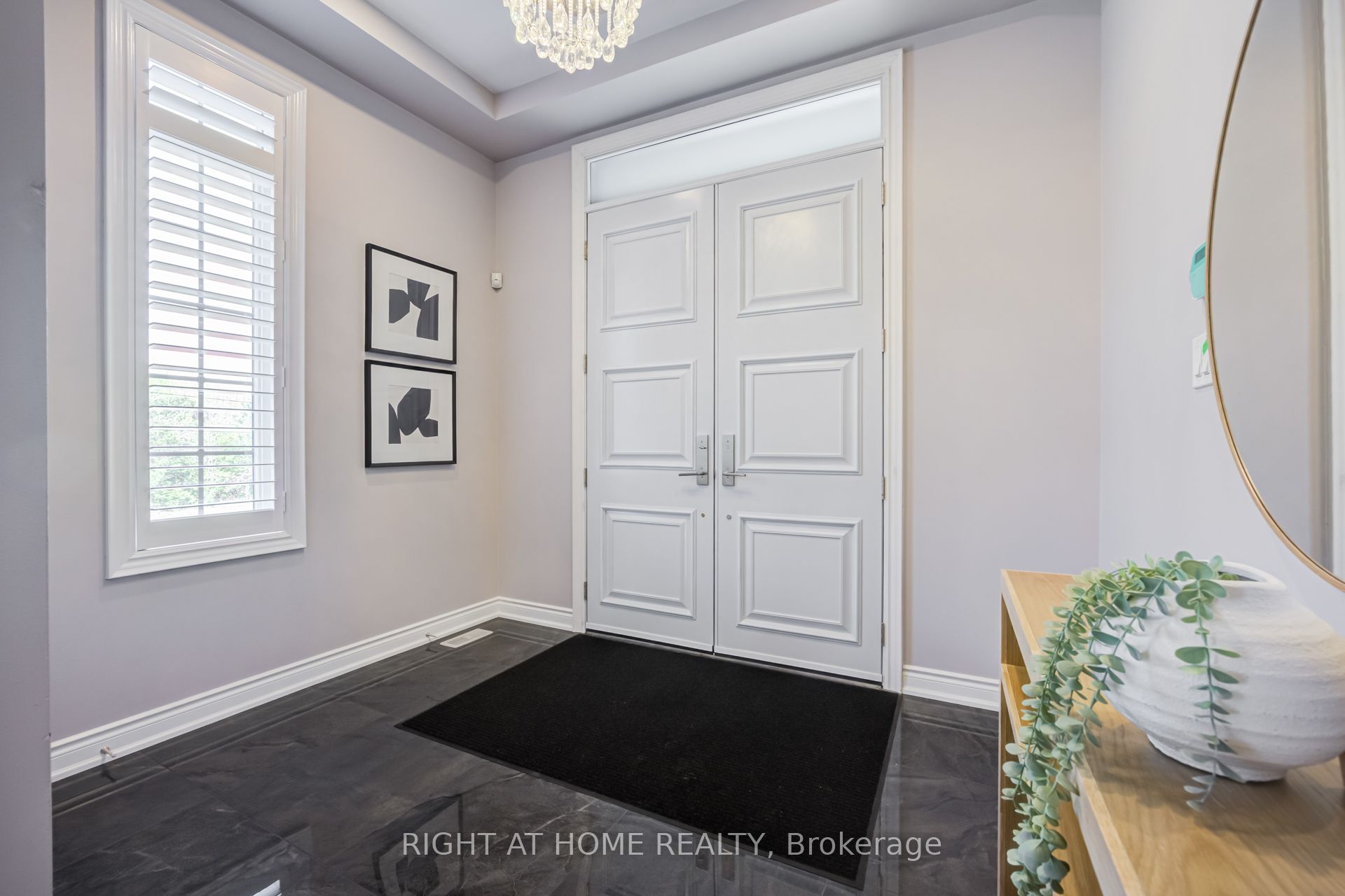 12 Labriola Court