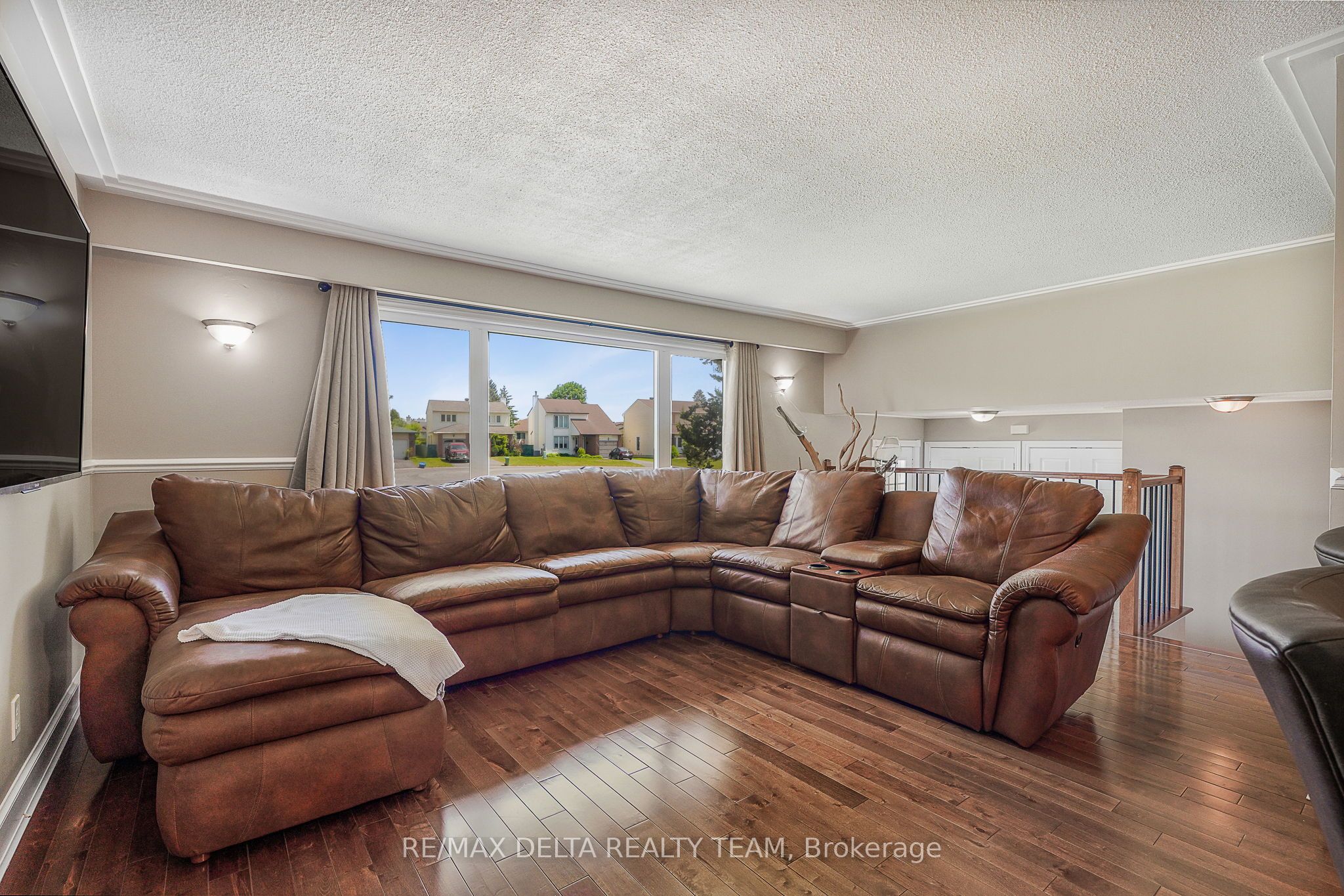 1596 Boyer Road