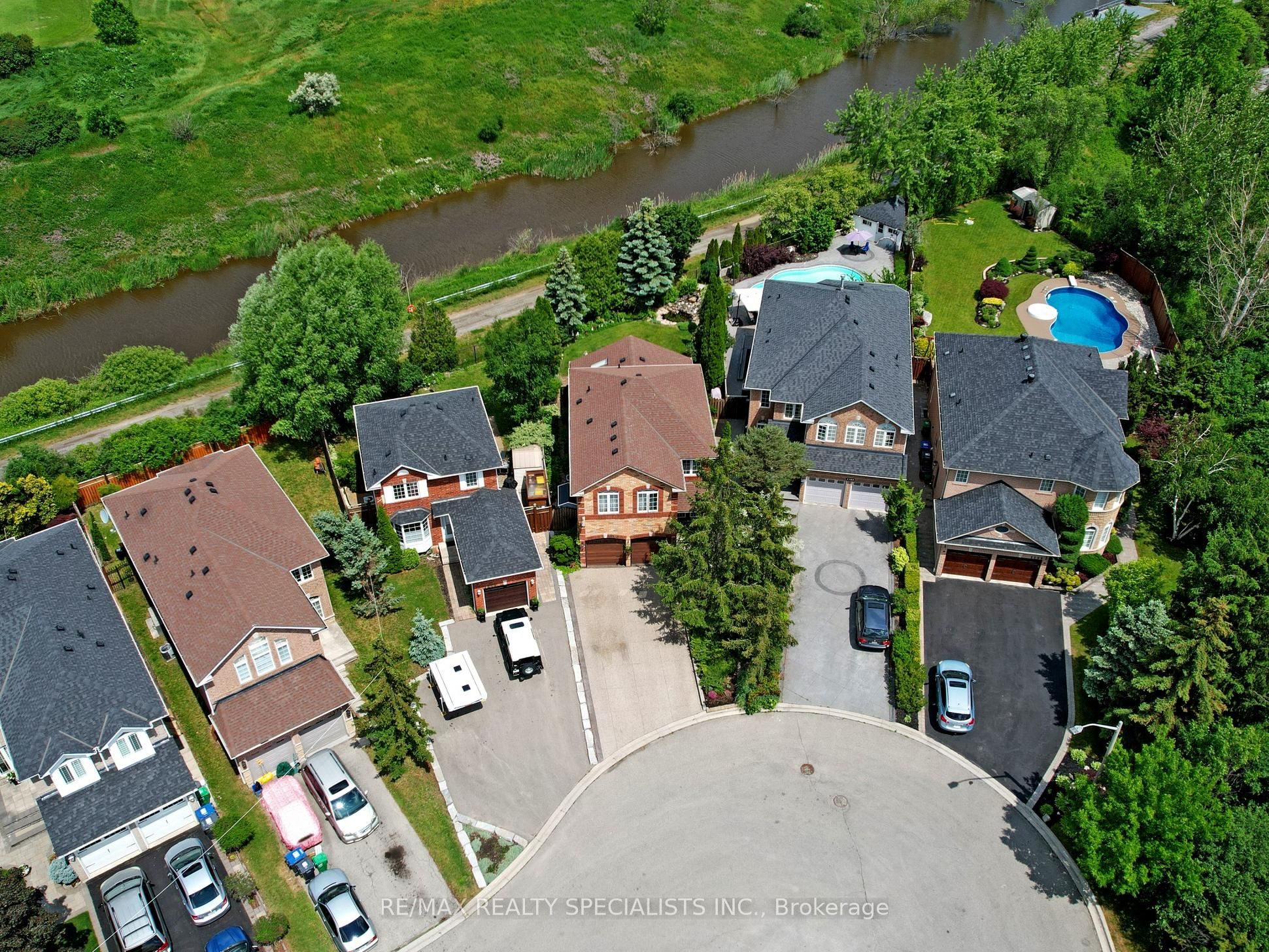 1169 Barnswallow Court