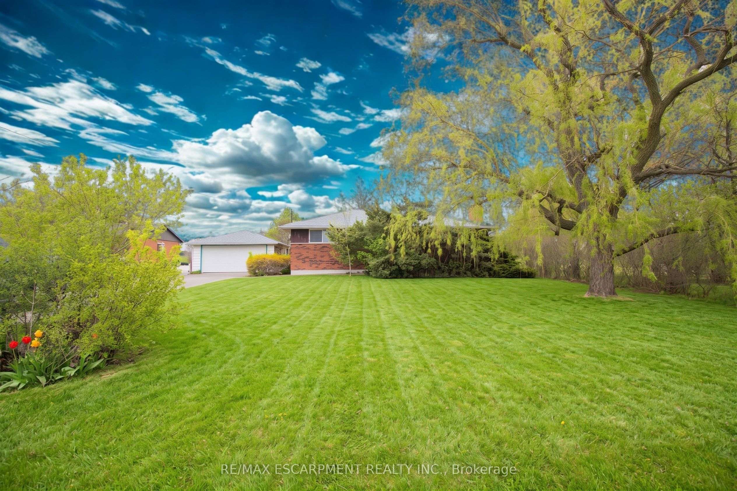 1515 Burloak Drive