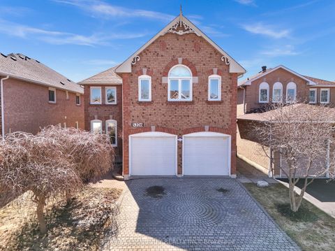 5326 Segriff Drive Mississauga ON L5V 1N9