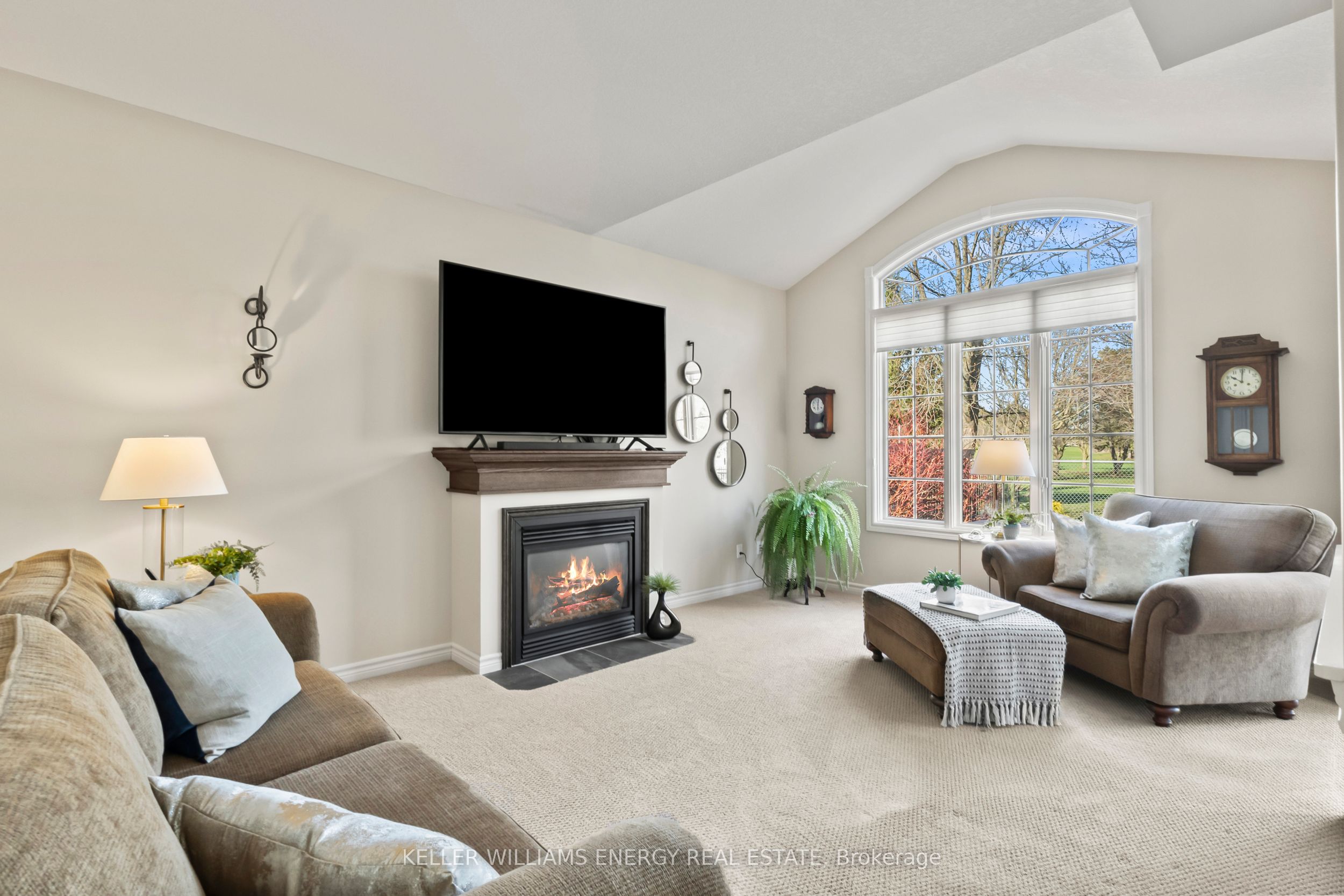 2258 Pindar Crescent