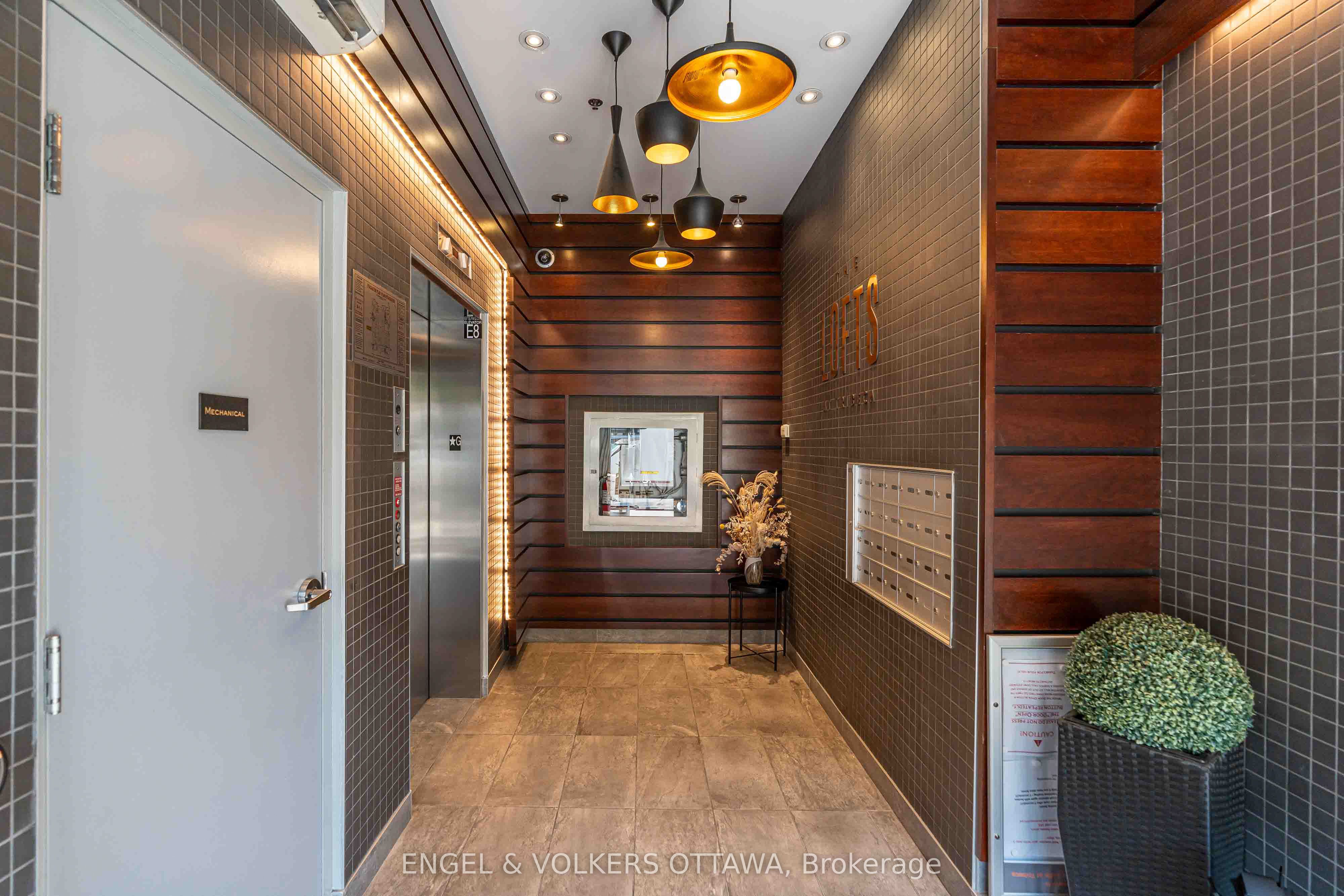 197 Lisgar Street 202