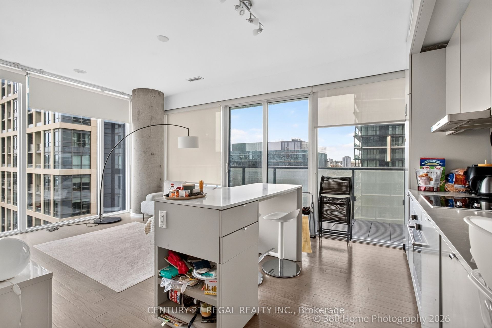 101 Peter Street 2011