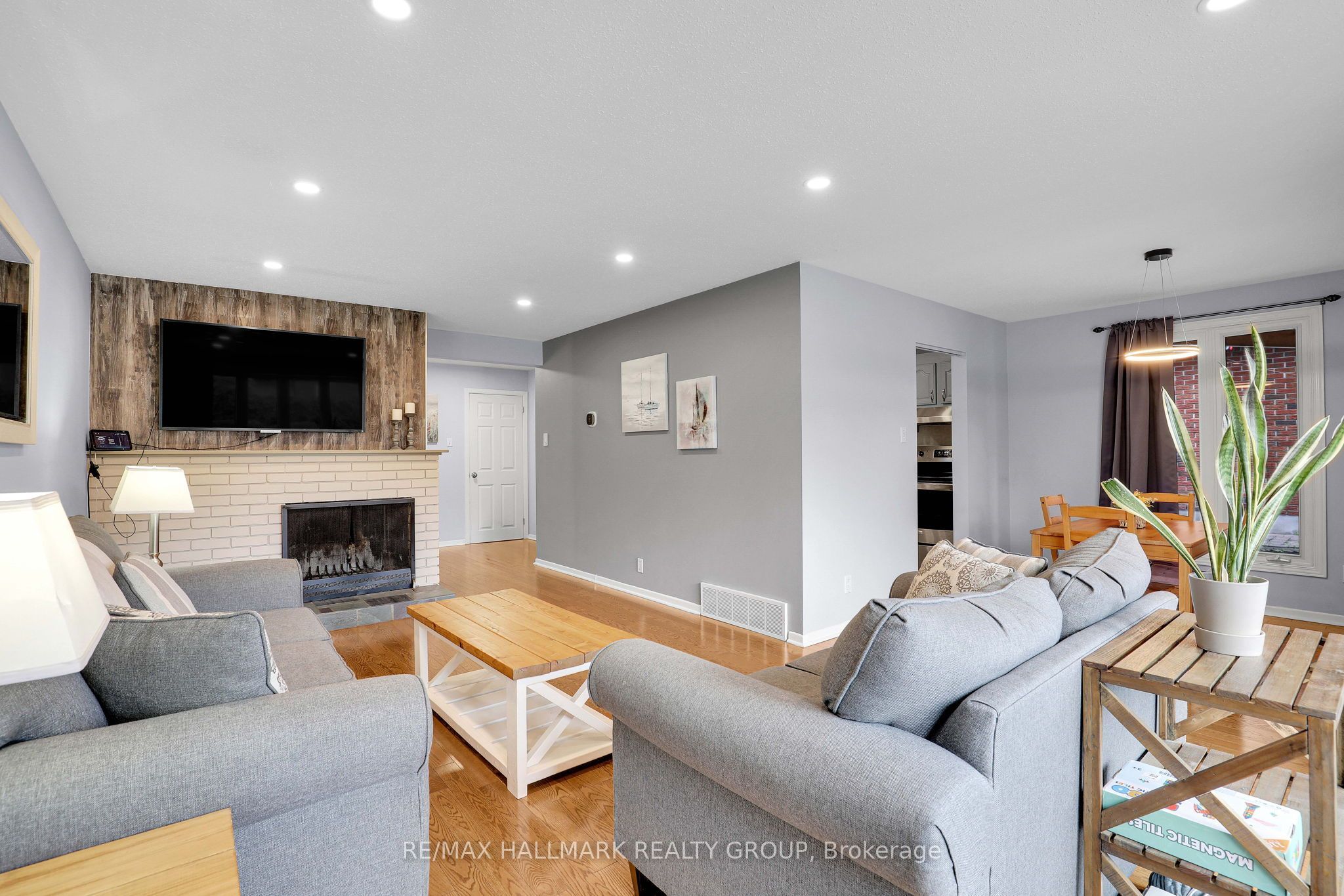 90 Chesterton Drive