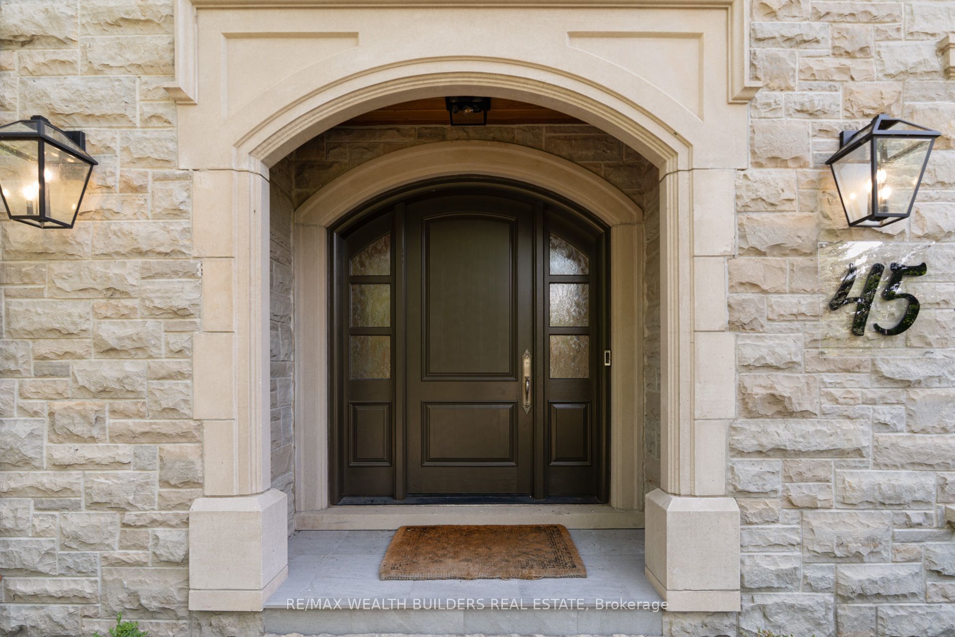 45 Shorewood Place