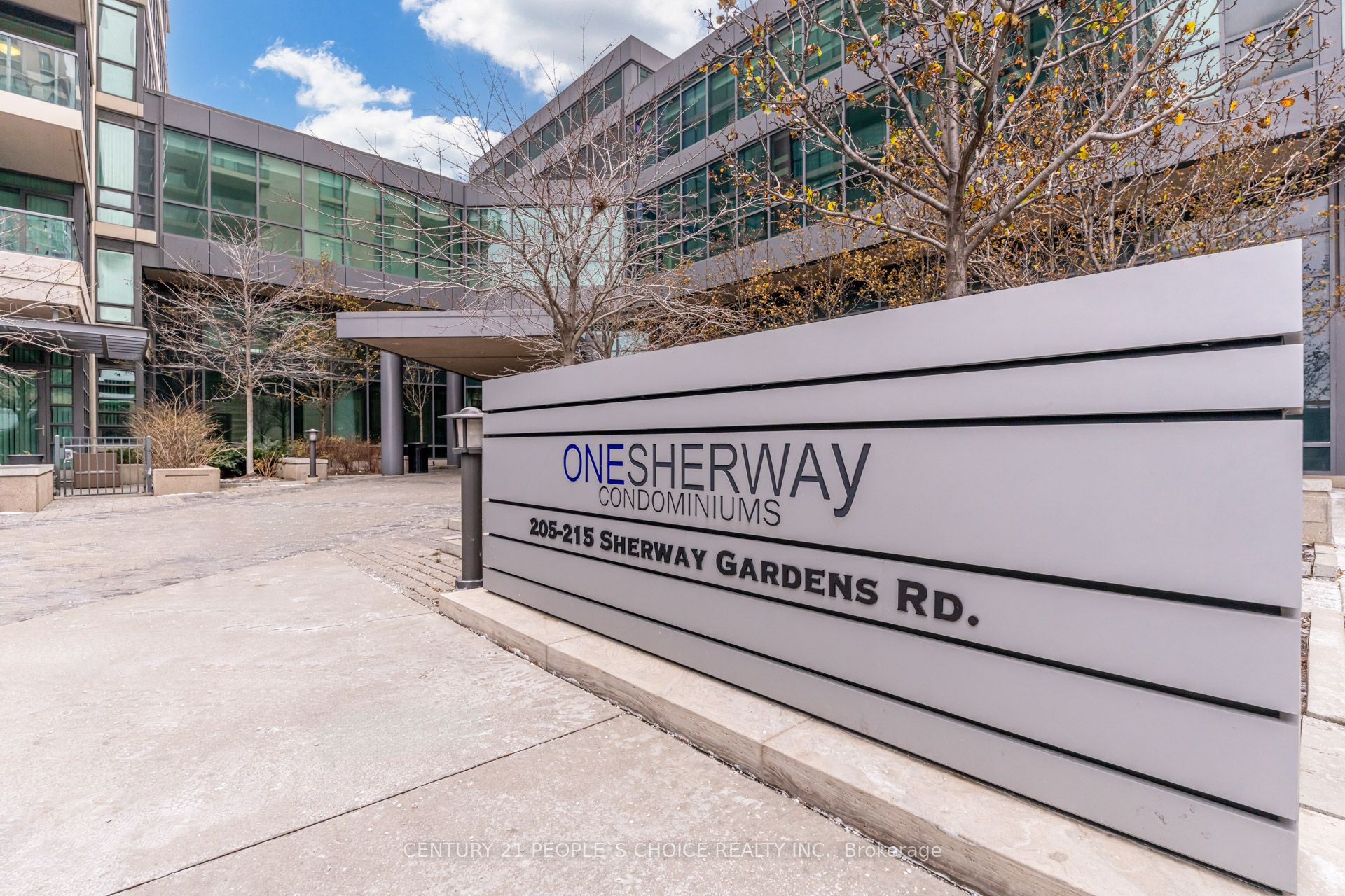 215 Sherway Gardens Road 2005