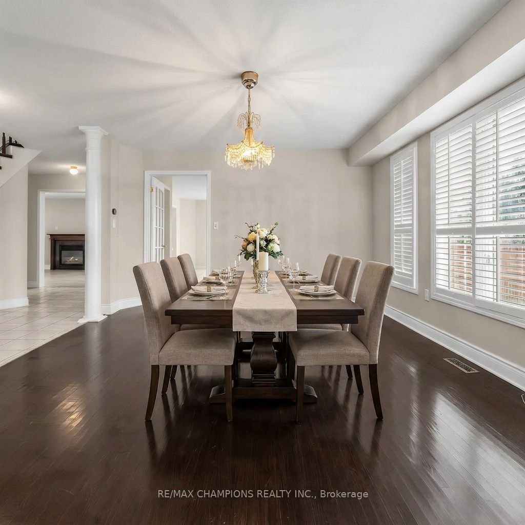 1 Cluster Oak Place