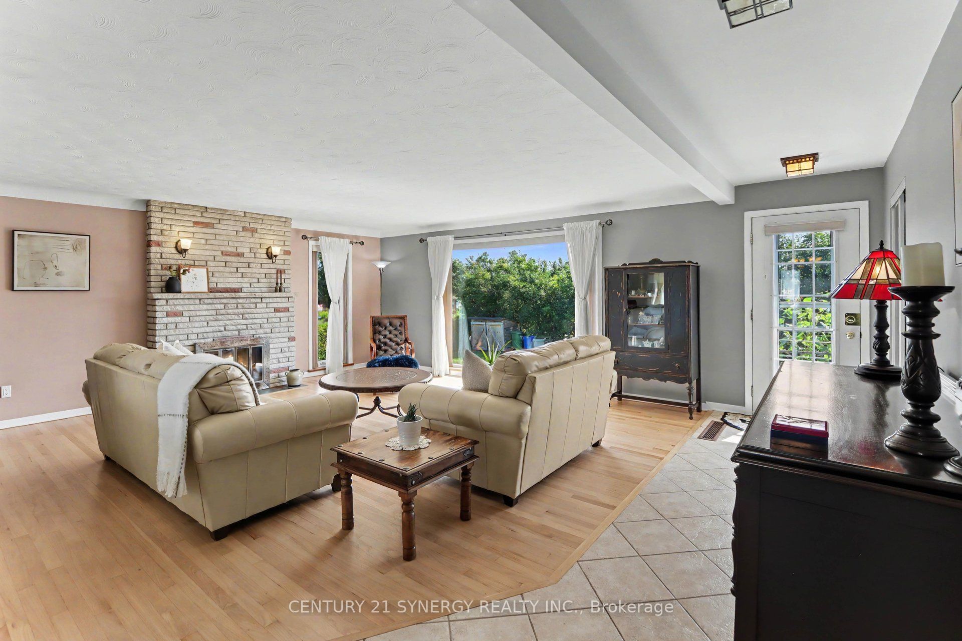 2452 Colonial Road