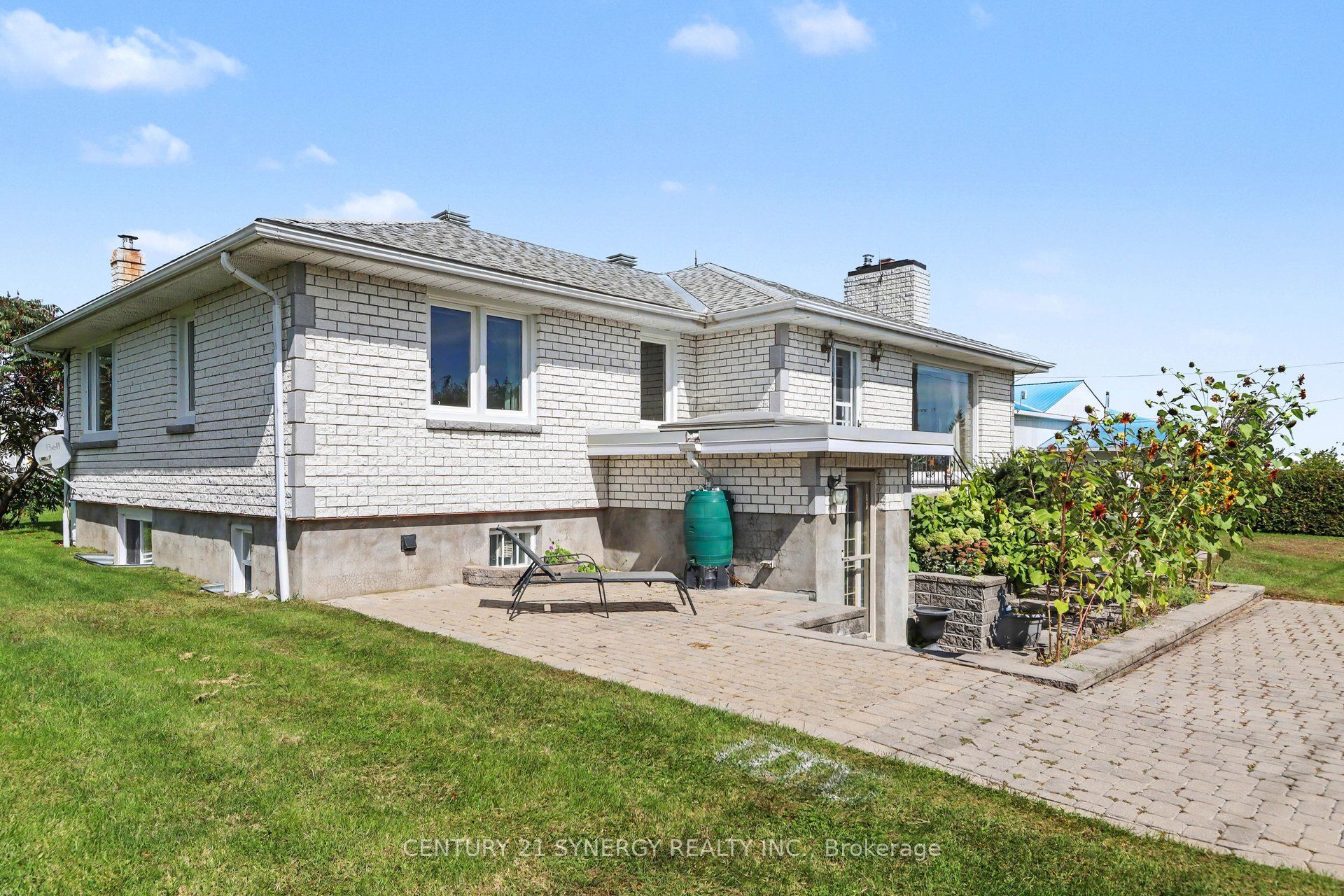 2452 Colonial Road