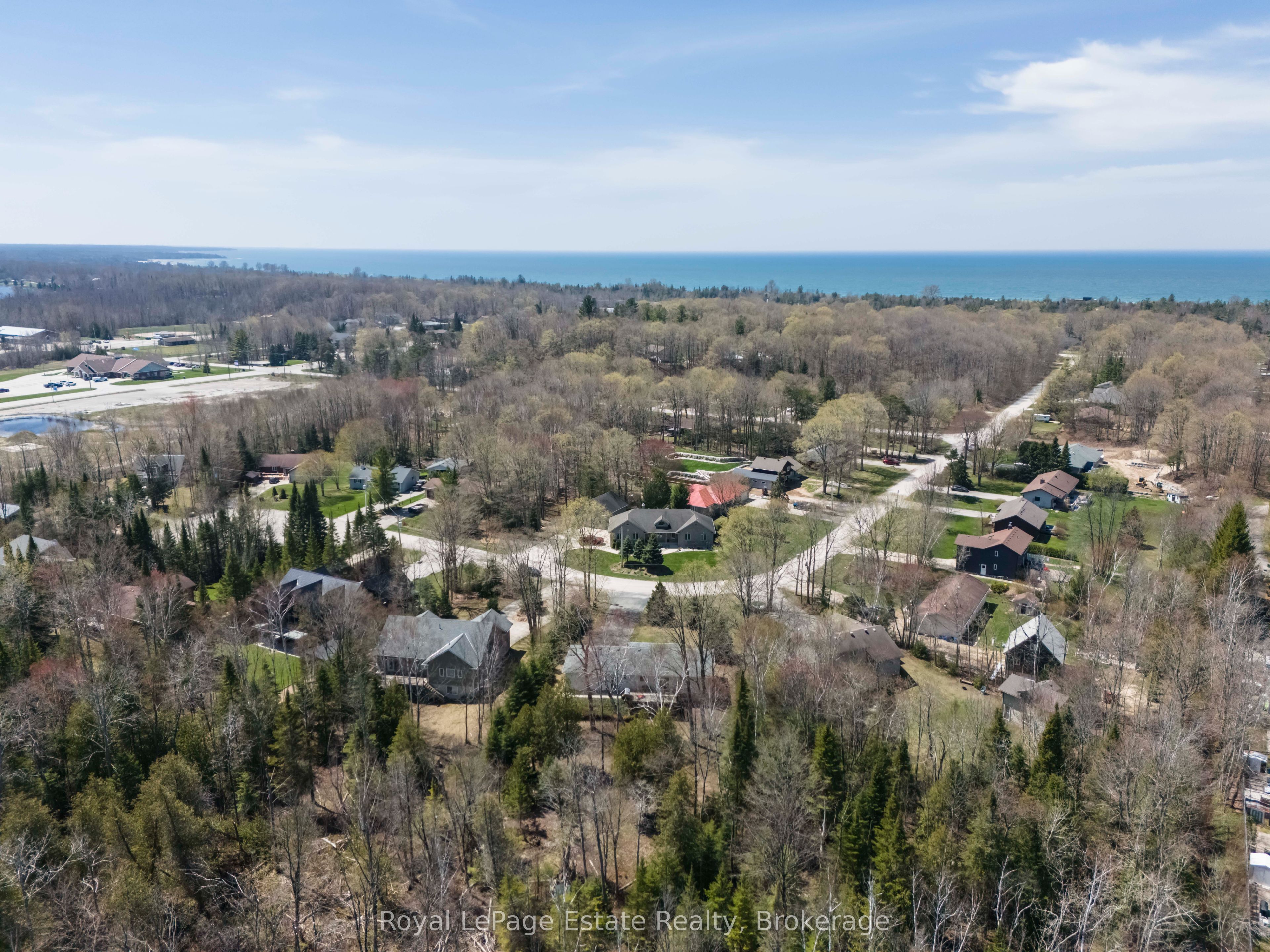 21 Sauble Woods Crescent