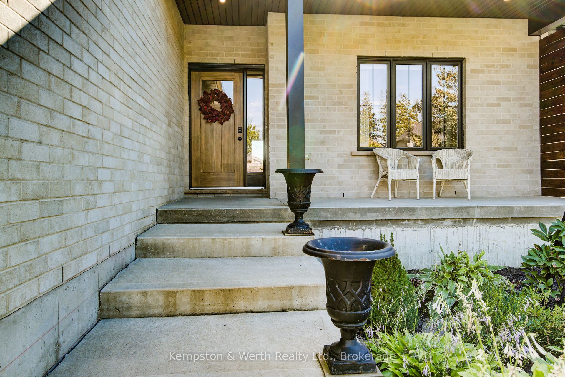 24 Gilmer Crescent