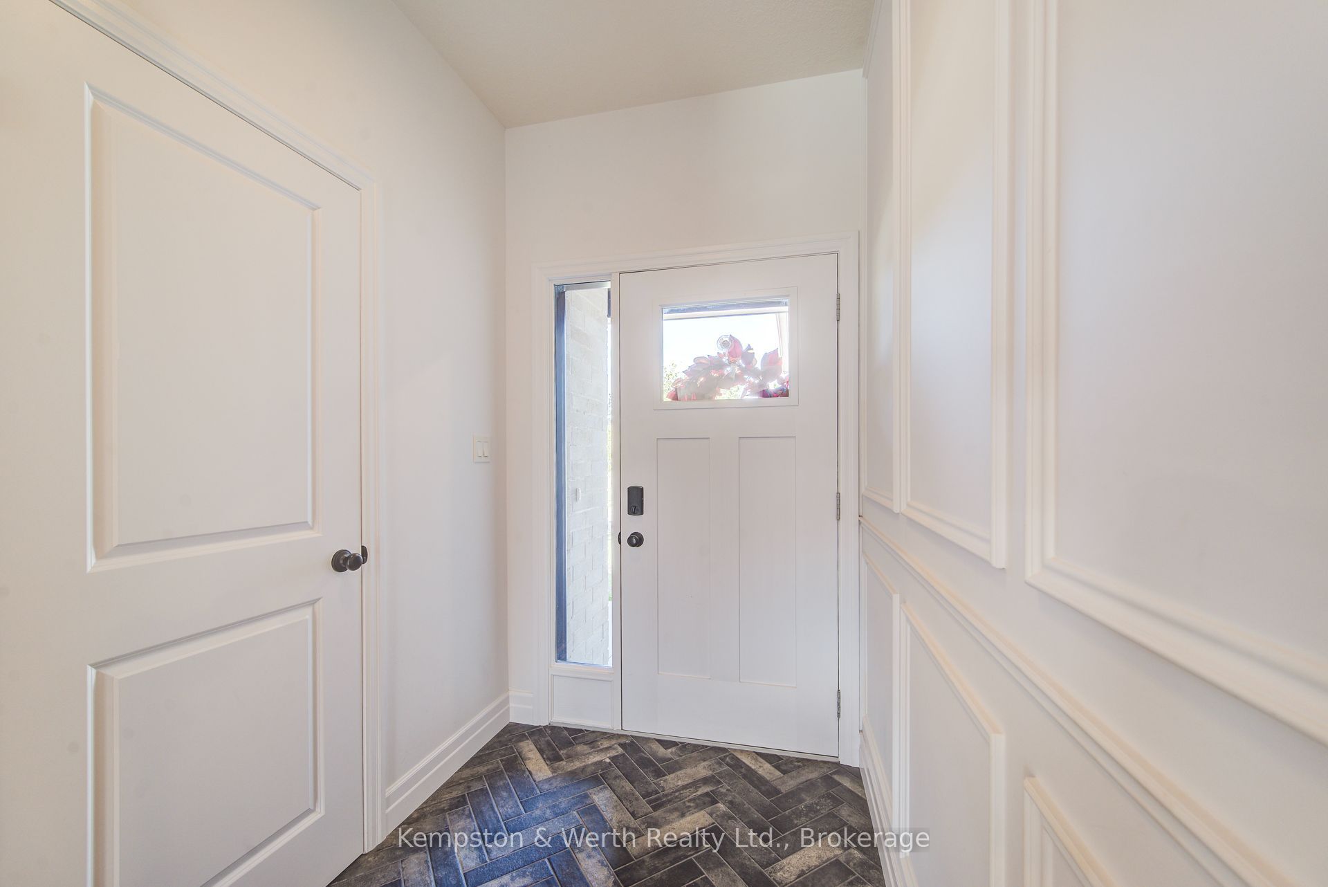 24 Gilmer Crescent
