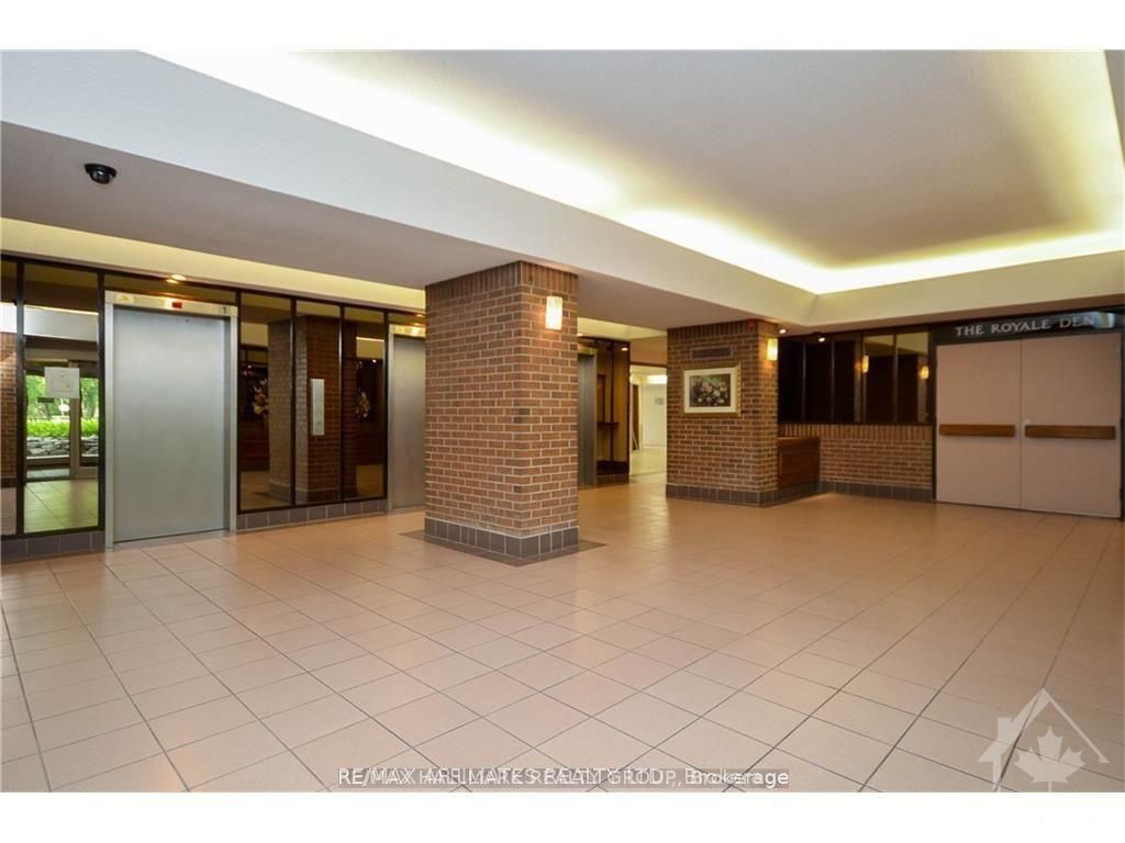1380 Prince Of Wales Drive 1806