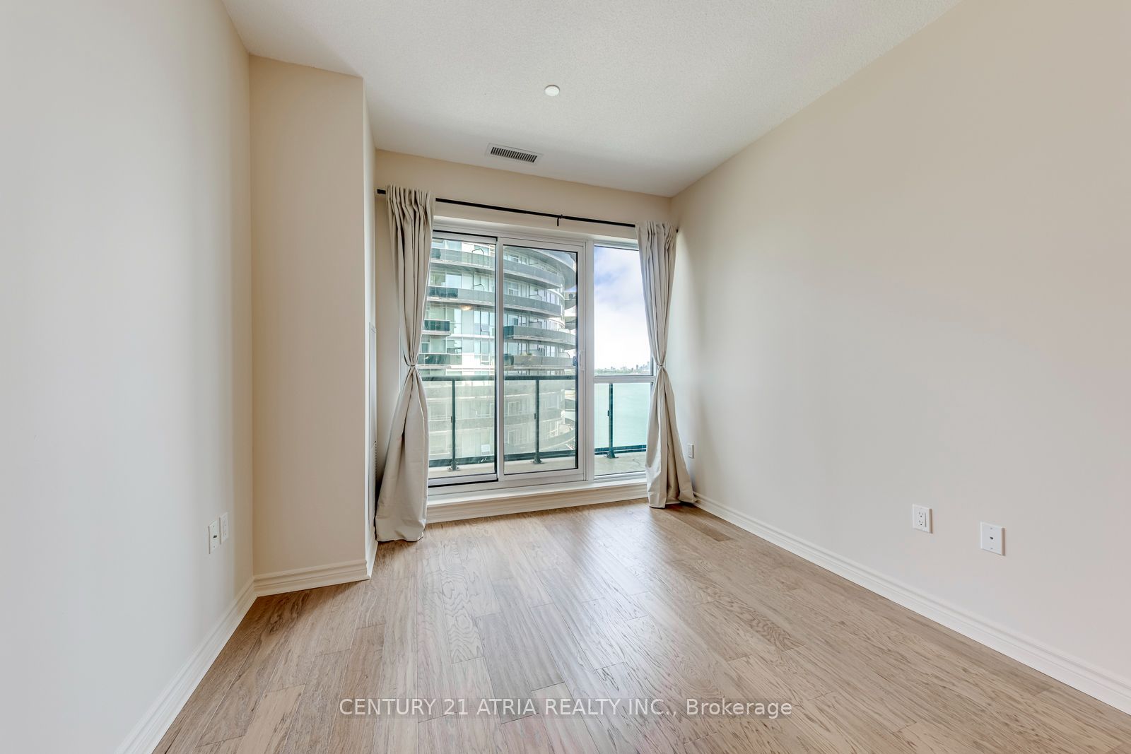 39 Annie Craig Drive 1512
