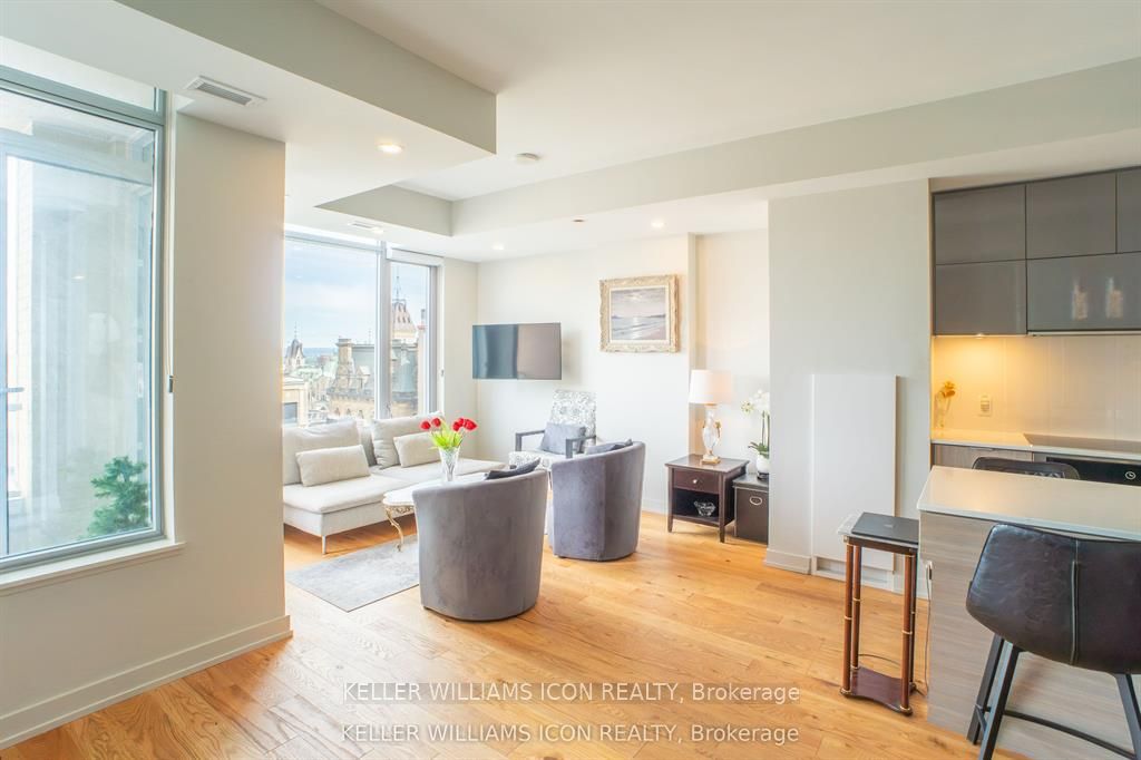 101 Queen Street 1105