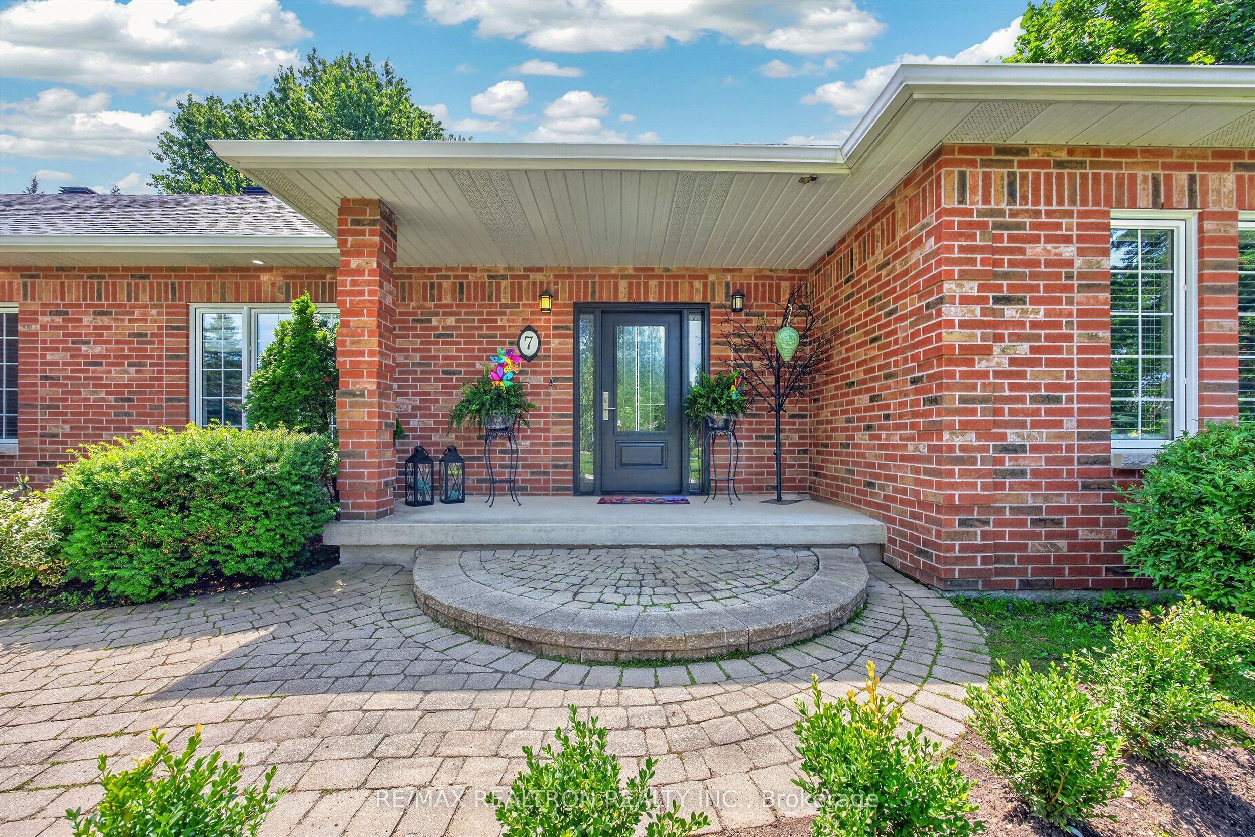 7 Maplehyrn Avenue