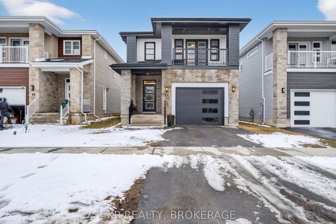 12 WALDEN POND Drive Loyalist ON K7N 0E6