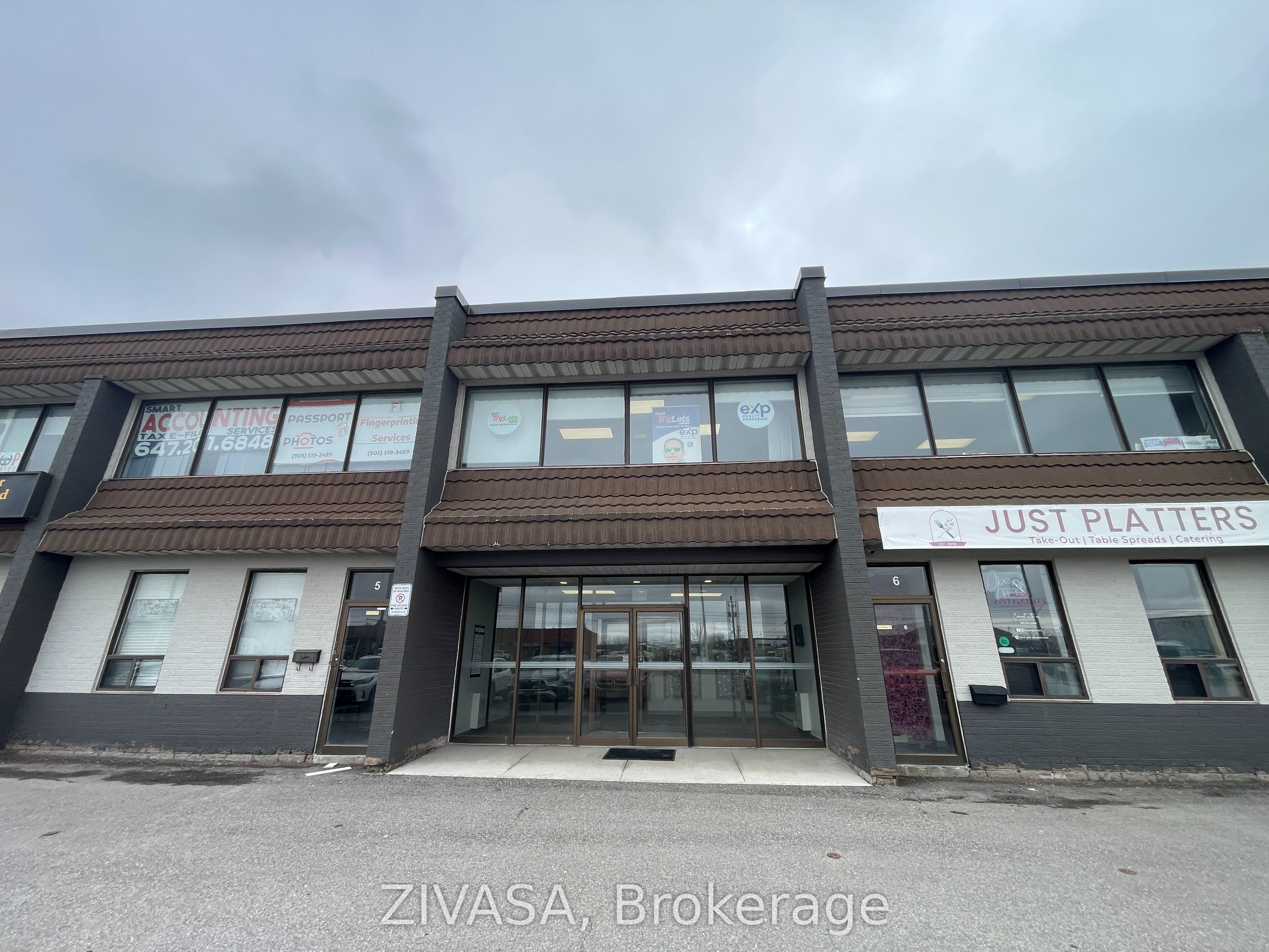 50 Steeles Ave Avenue E 212