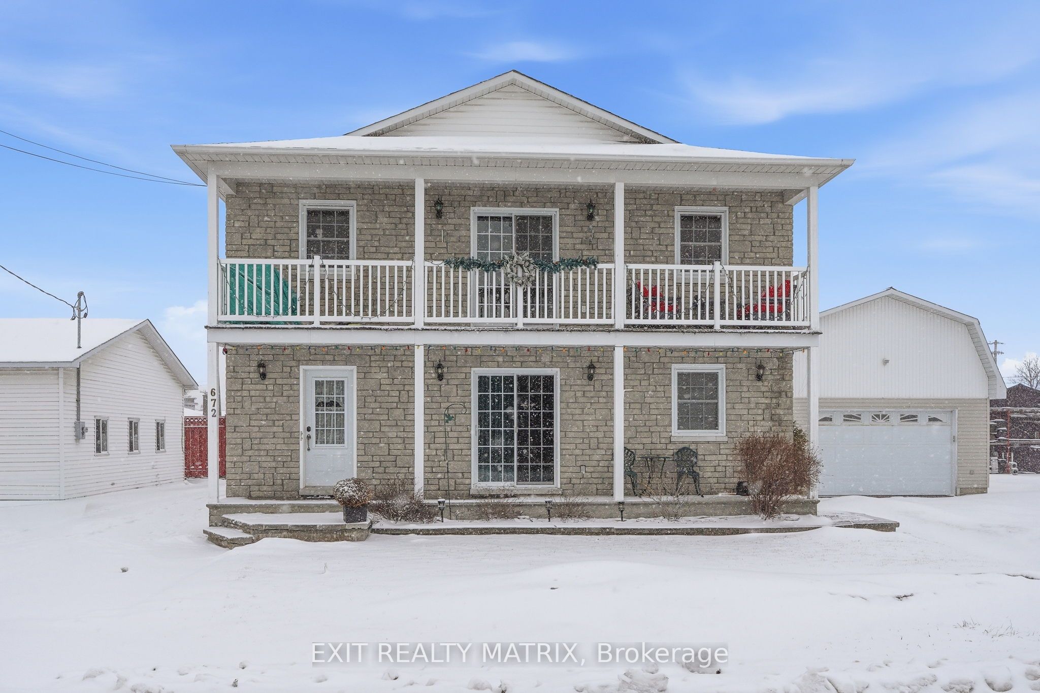 672 Jeanne Mance Street