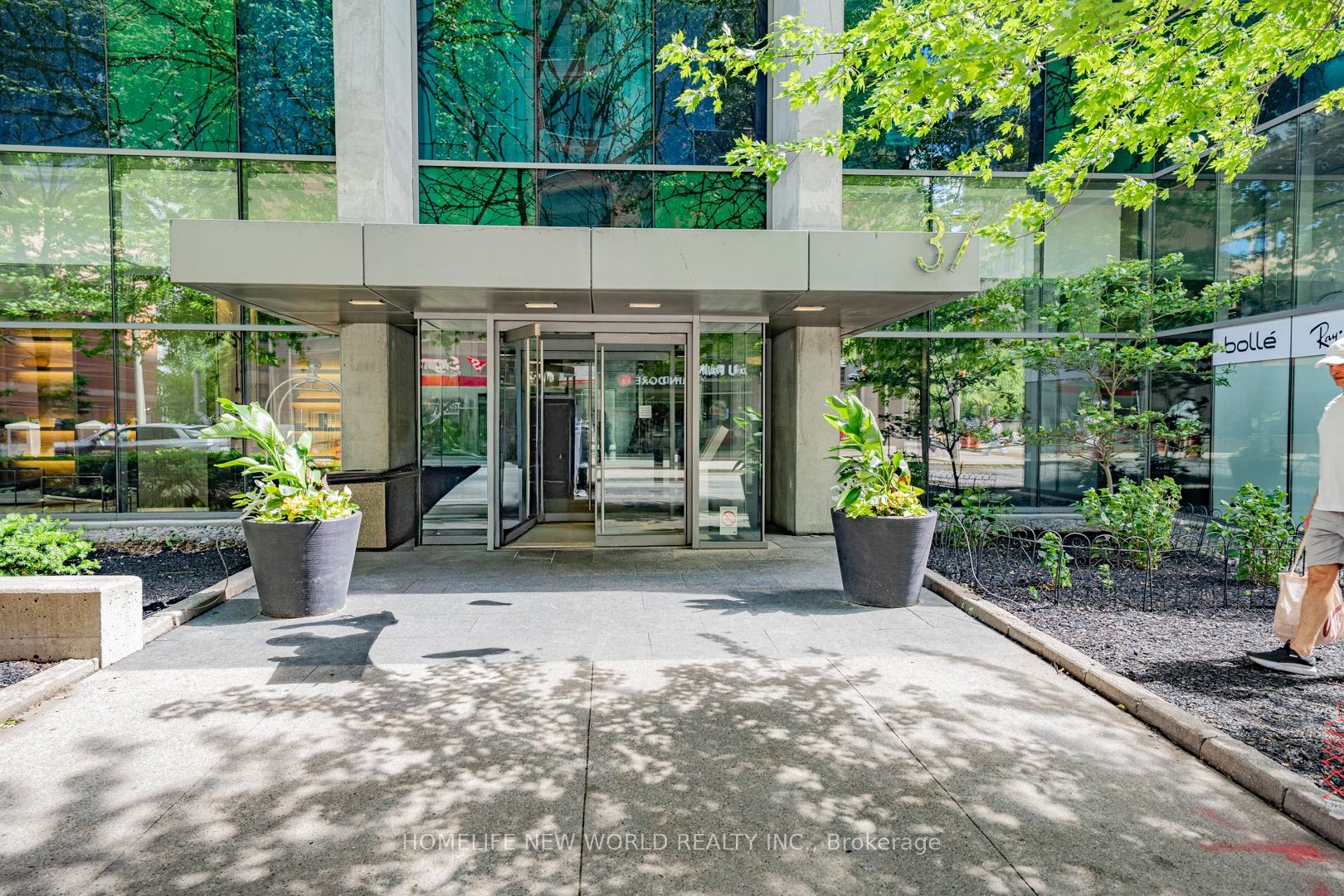 37 Grosvenor Street 607
