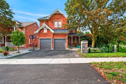 42 Blackfriar Avenue Whitby ON L1M 1E4