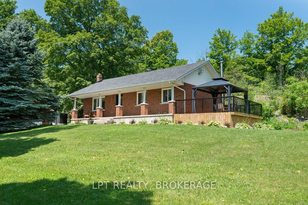 2978 Pine Grove