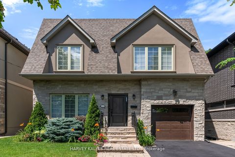 12 Reid Manor Toronto W07 ON M8Y 2H7