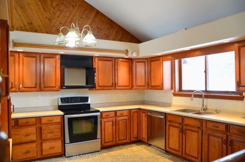 1045 Tremaine Avenue S North Perth ON N4W 3G9