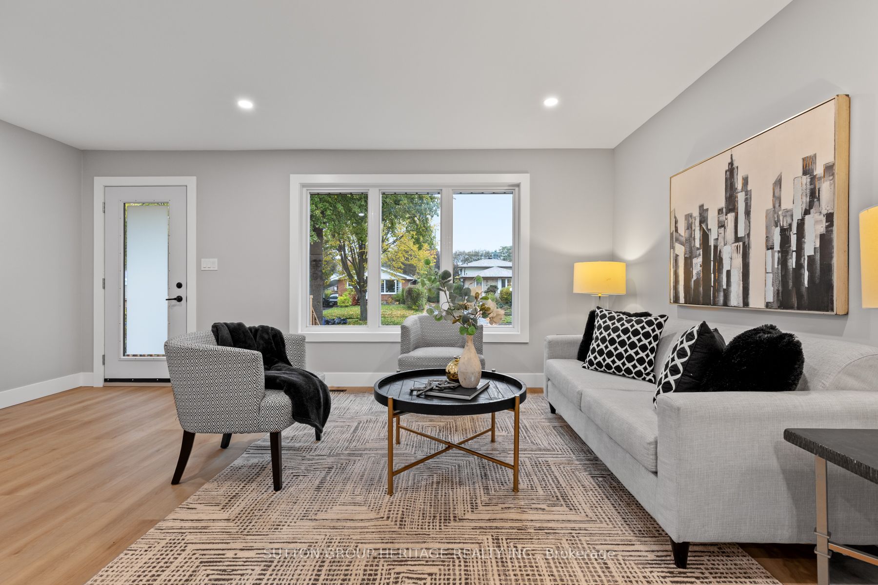 77 Claymore Crescent