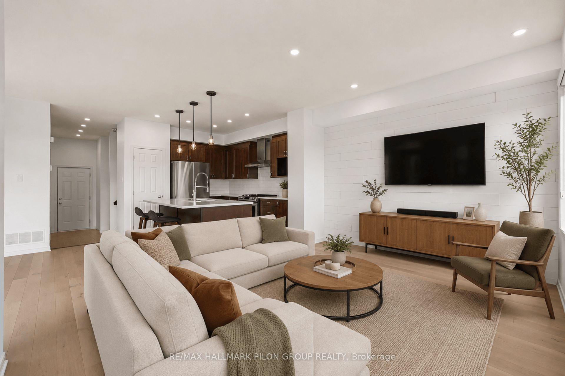 38 Riddell Street