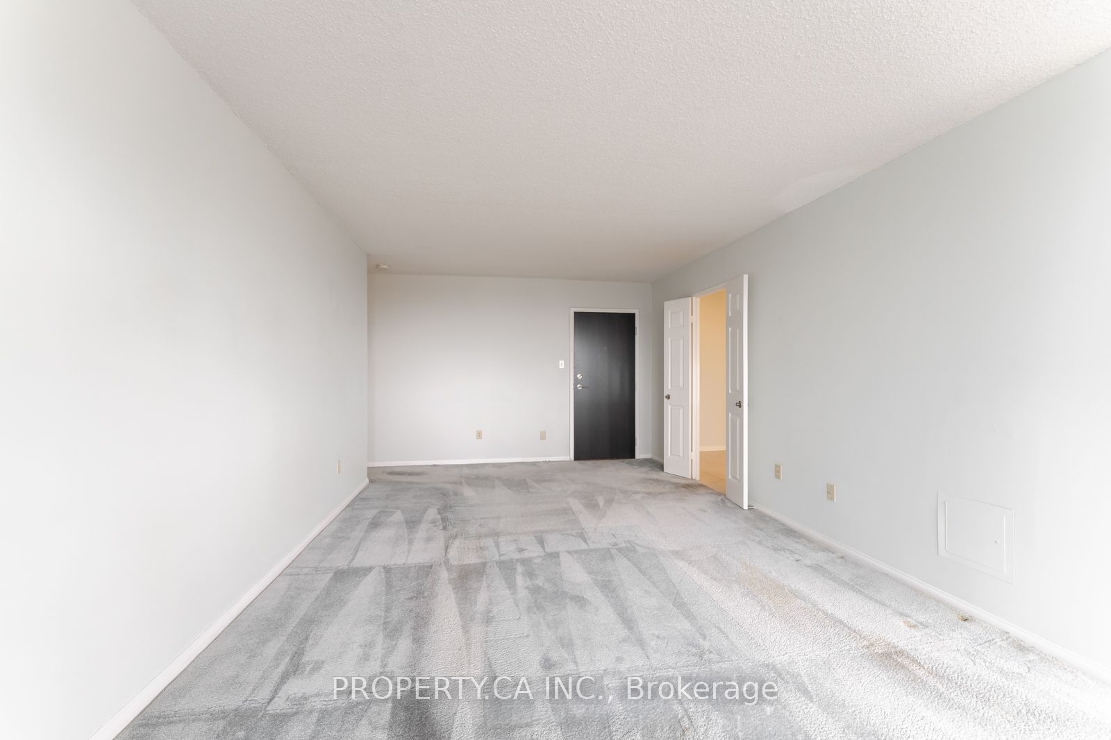 3000 Bathurst Street 802