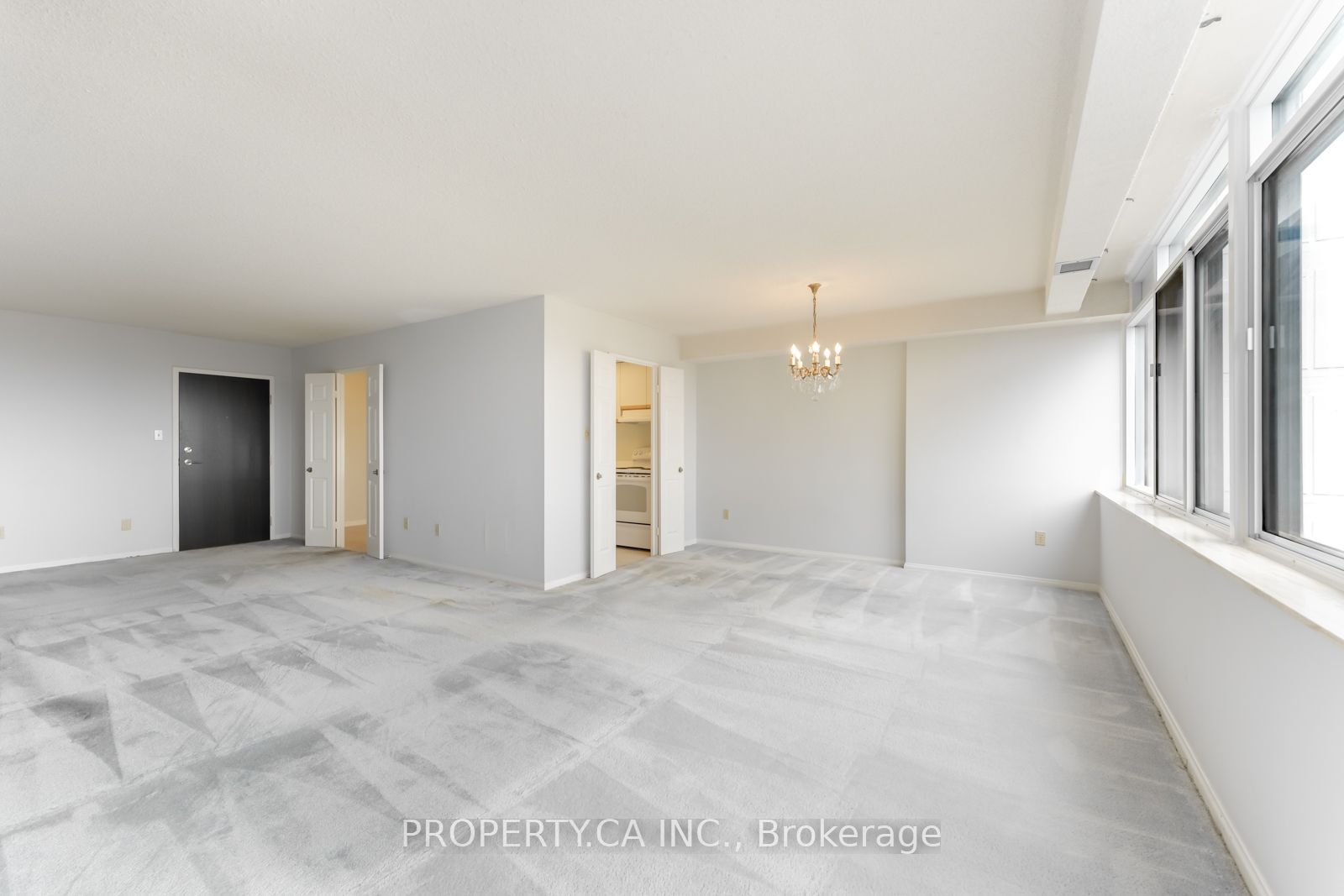 3000 Bathurst Street 802