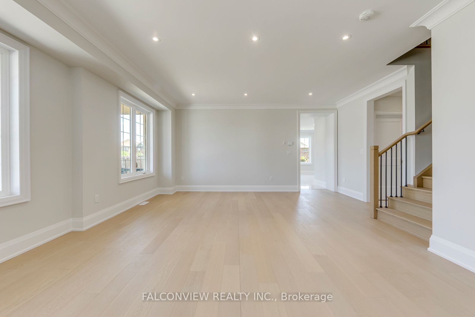 525 Remembrance Road